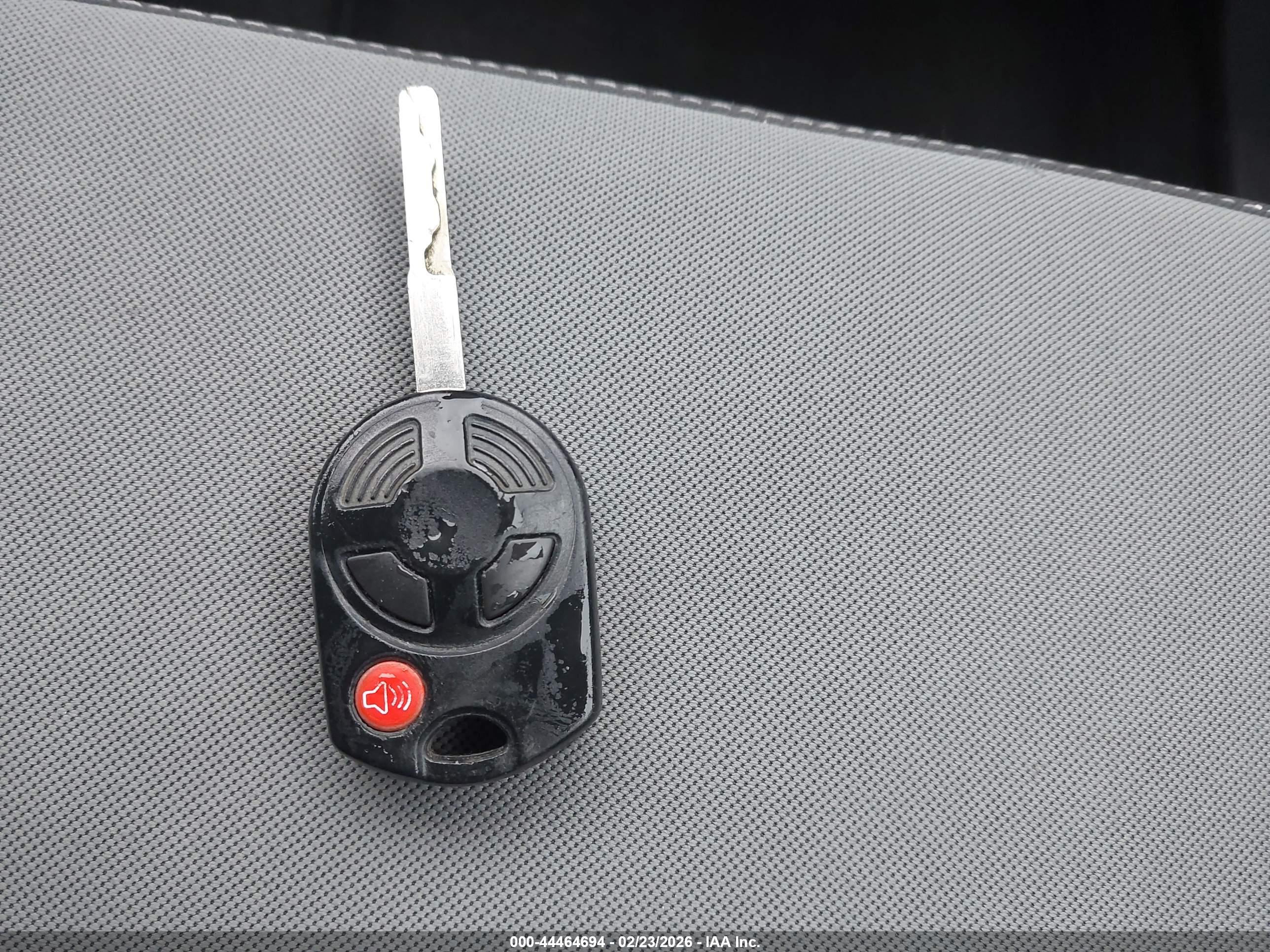 FORD ESCAPE image 11