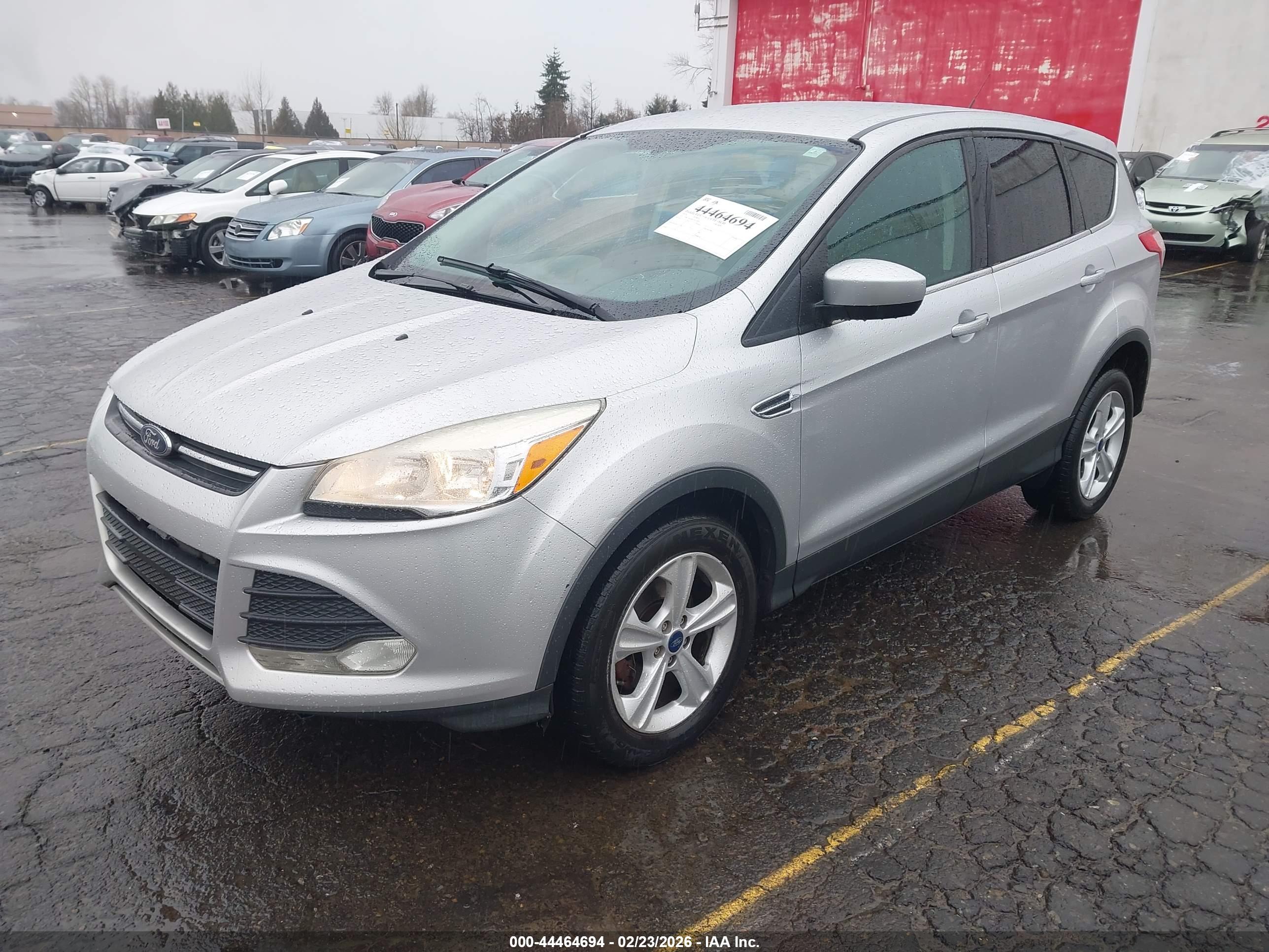 FORD ESCAPE image 2