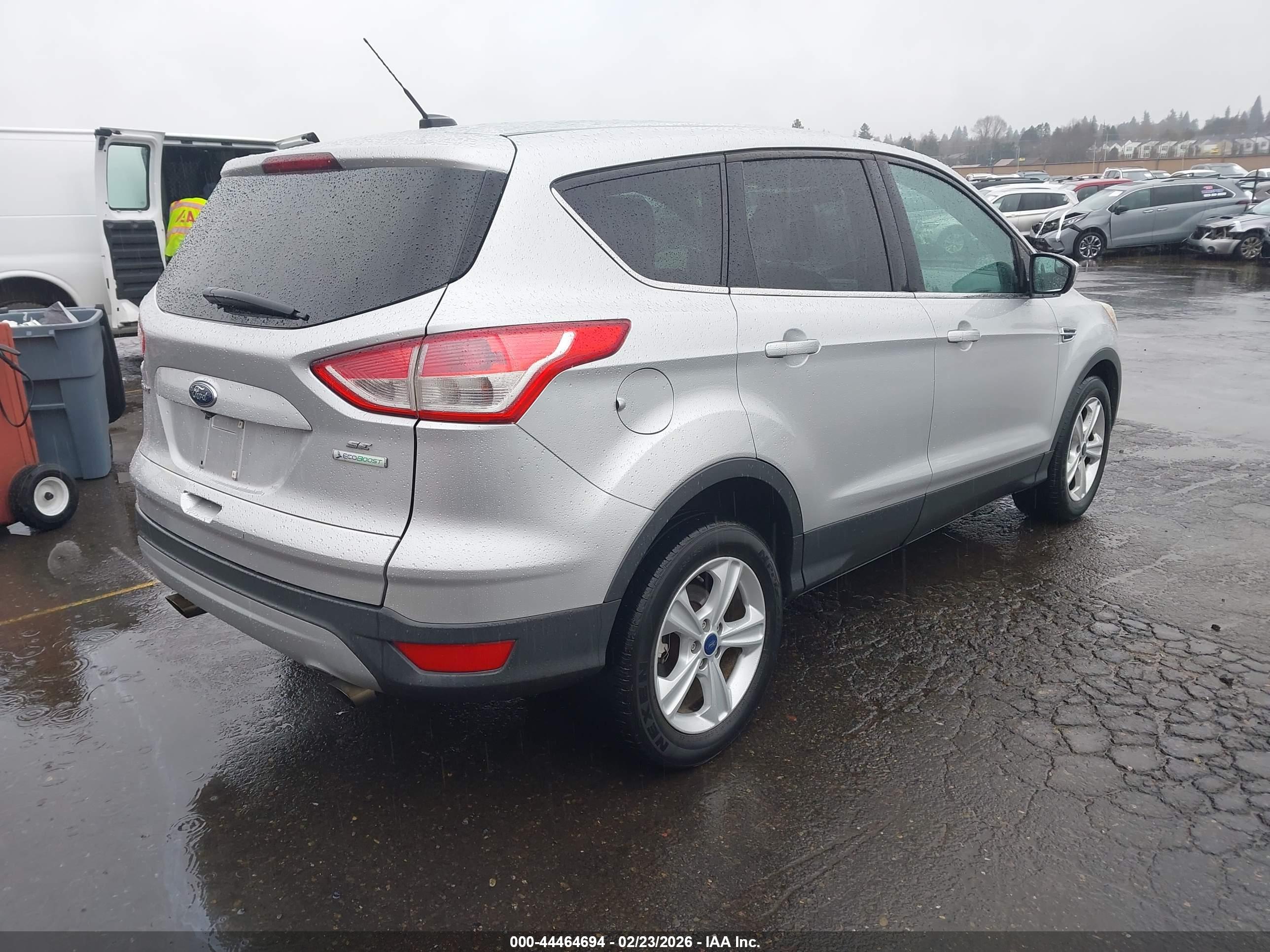 FORD ESCAPE image 4
