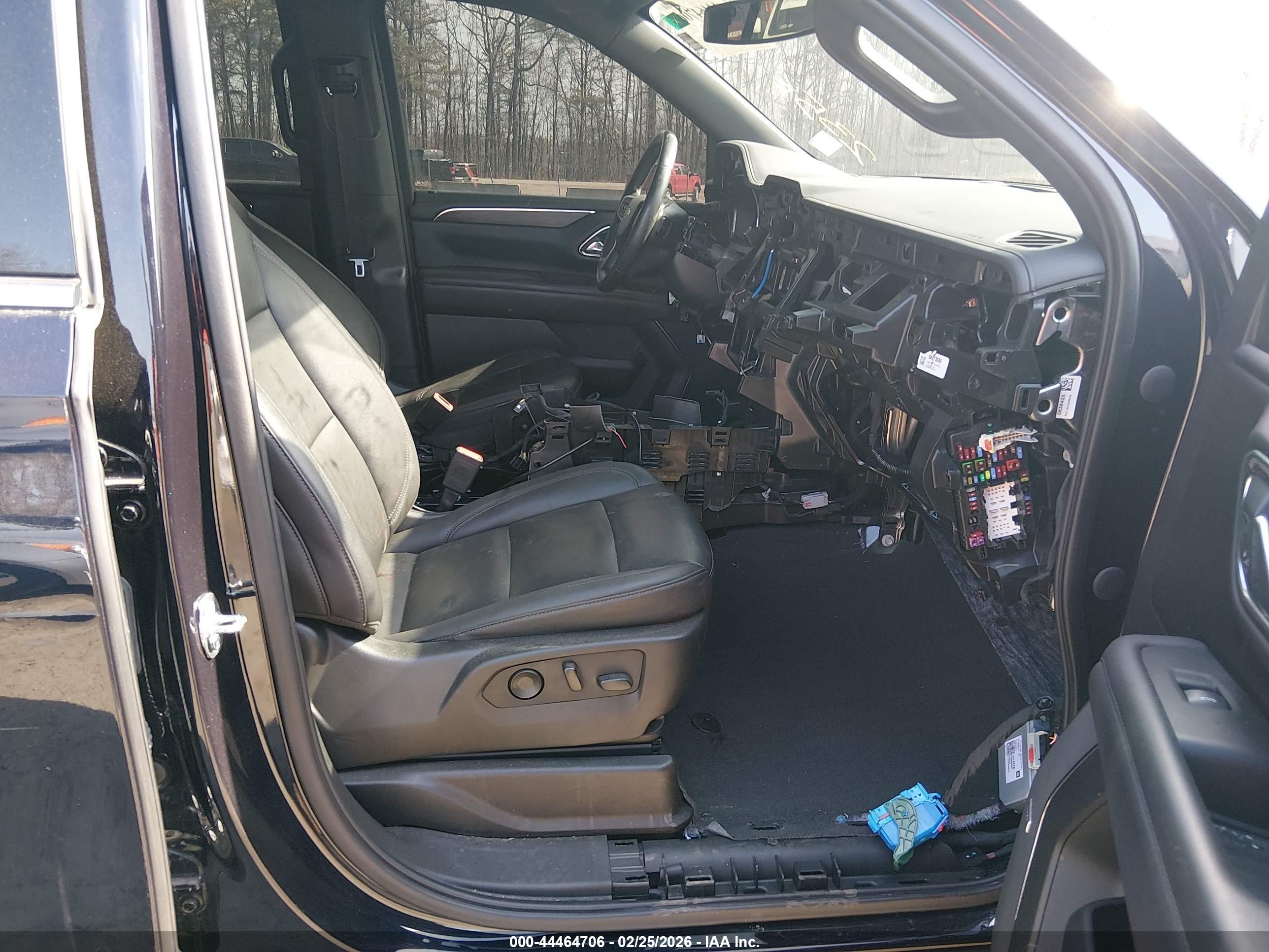 CHEVROLET TAHOE image 5