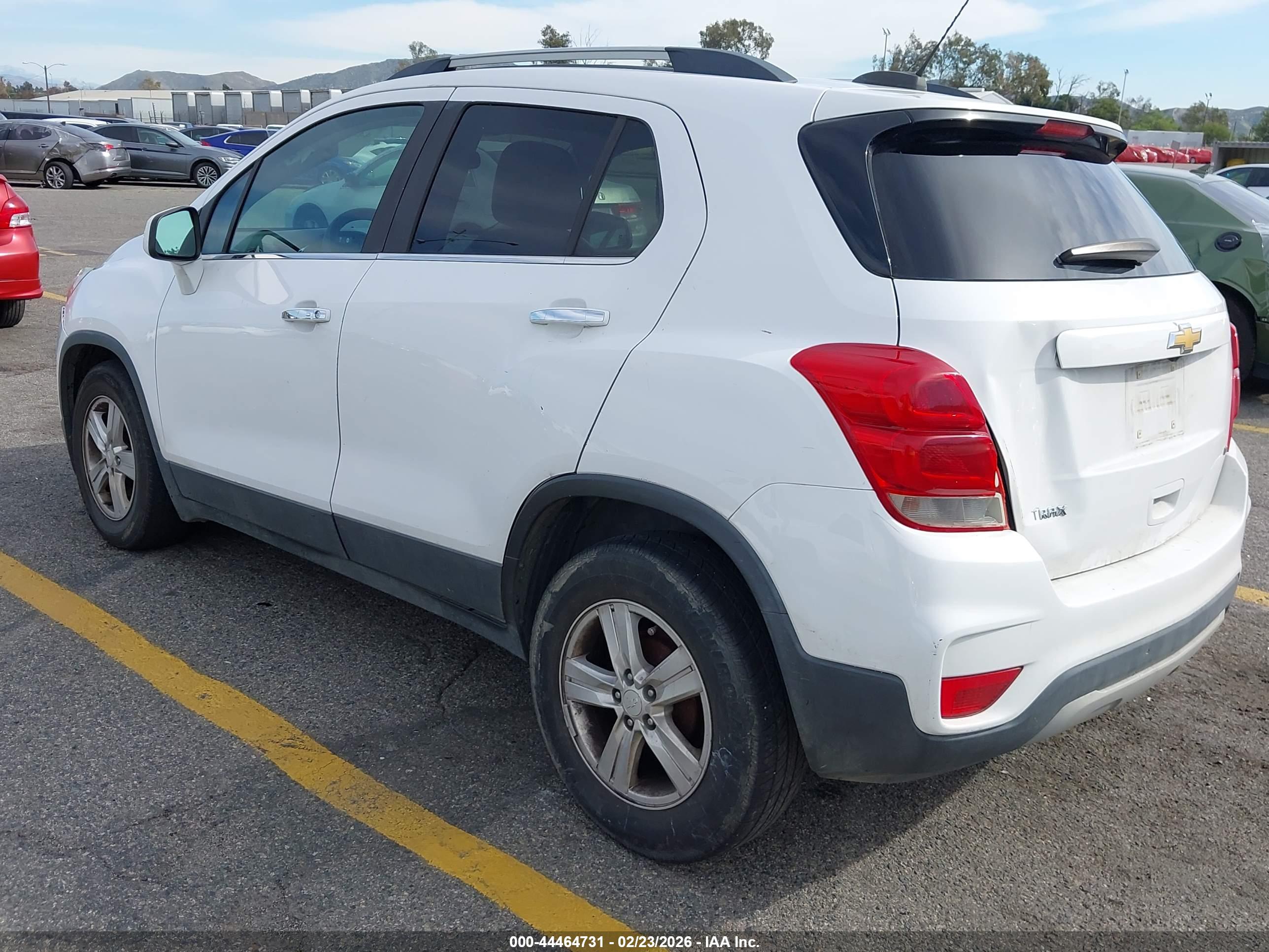 CHEVROLET TRAX image 3