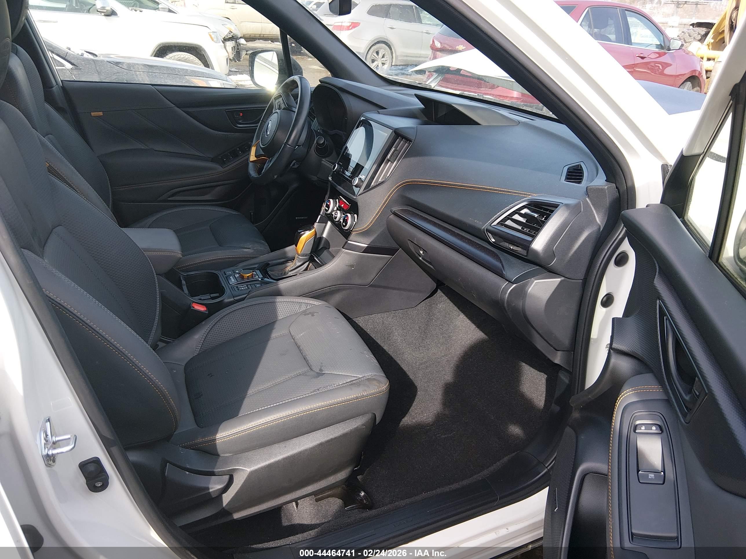 SUBARU FORESTER image 5