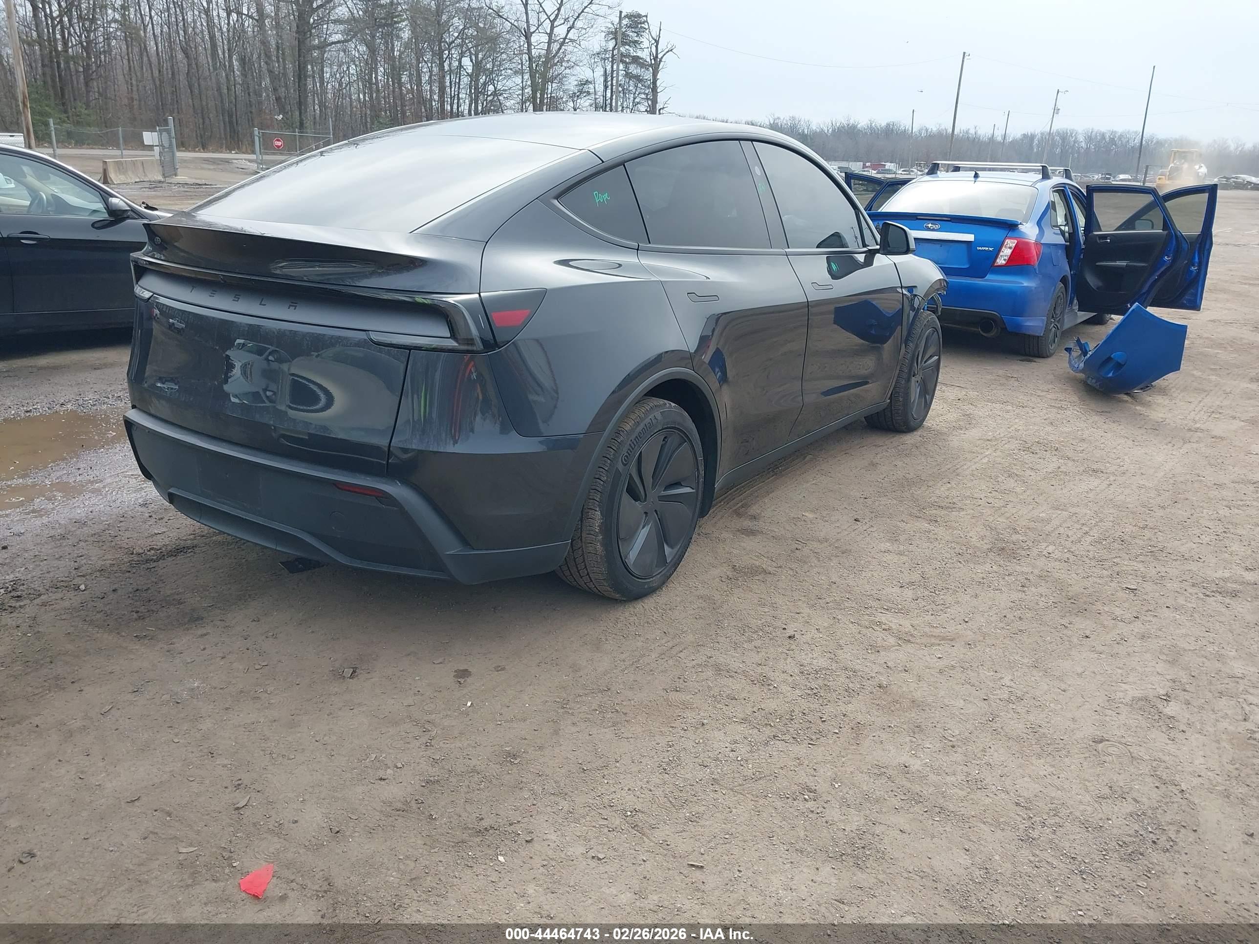 TESLA MODEL image 4
