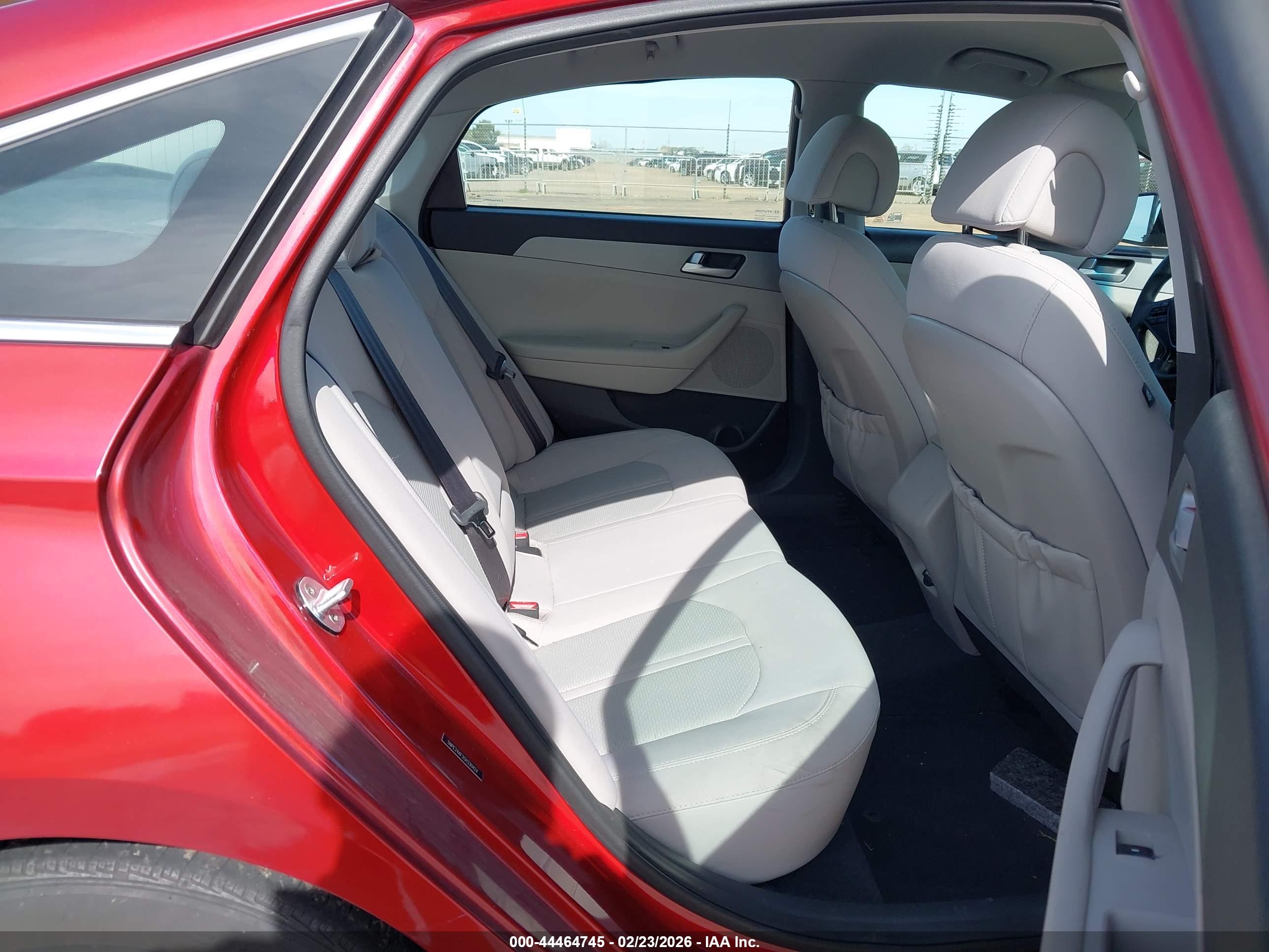 HYUNDAI SONATA image 8