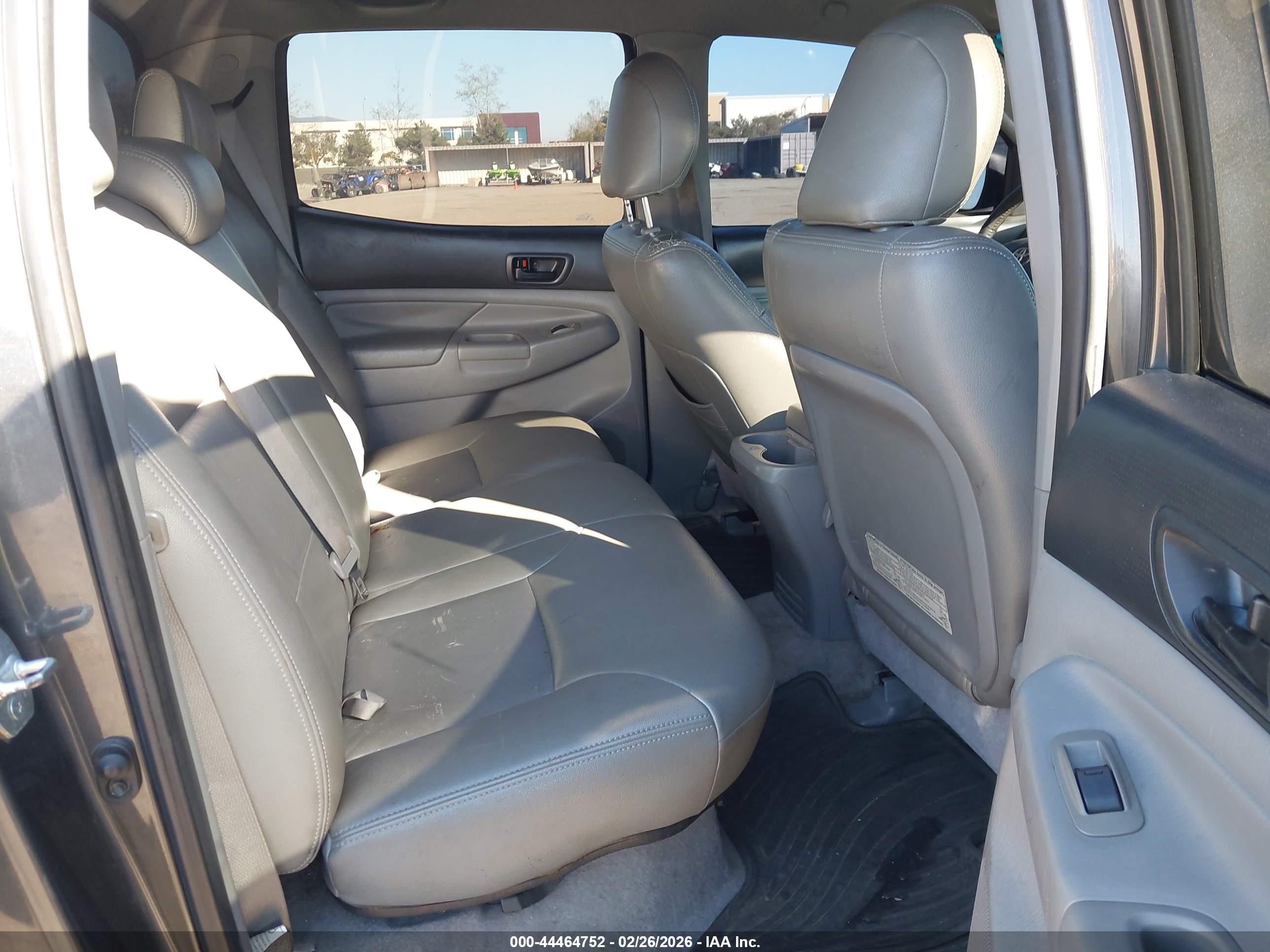 TOYOTA TACOMA image 8