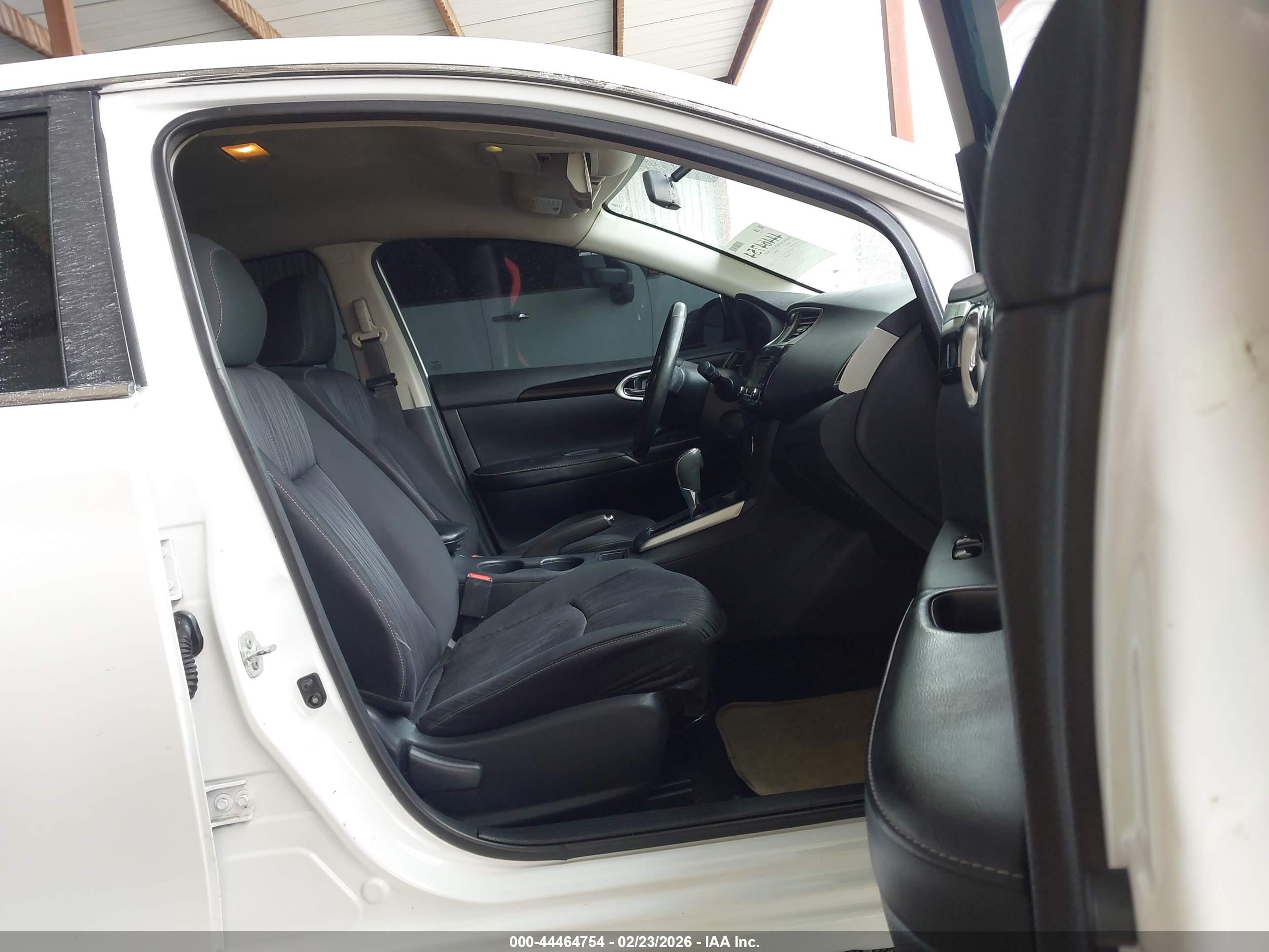 NISSAN SENTRA image 5