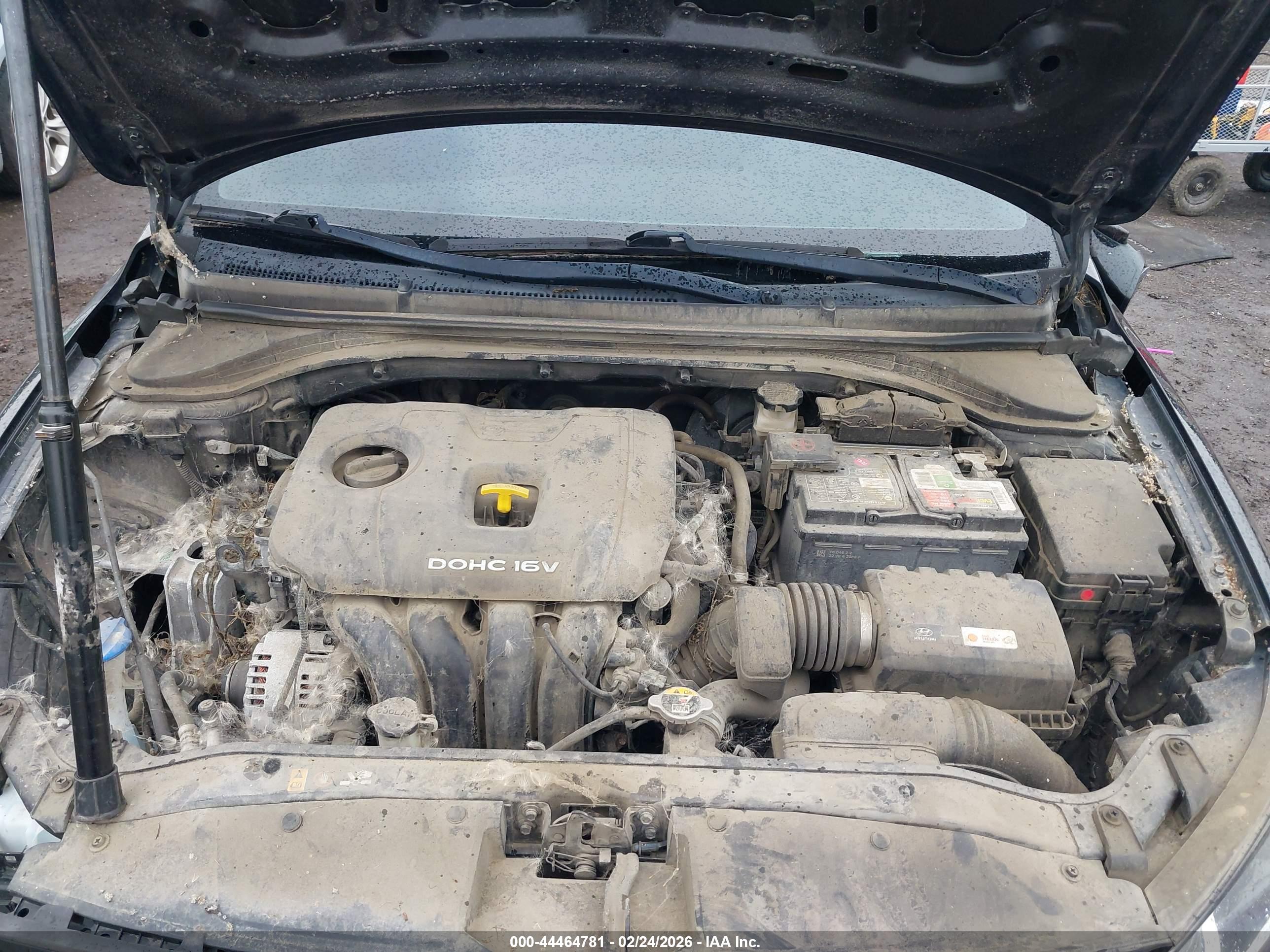 HYUNDAI ELANTRA image 10