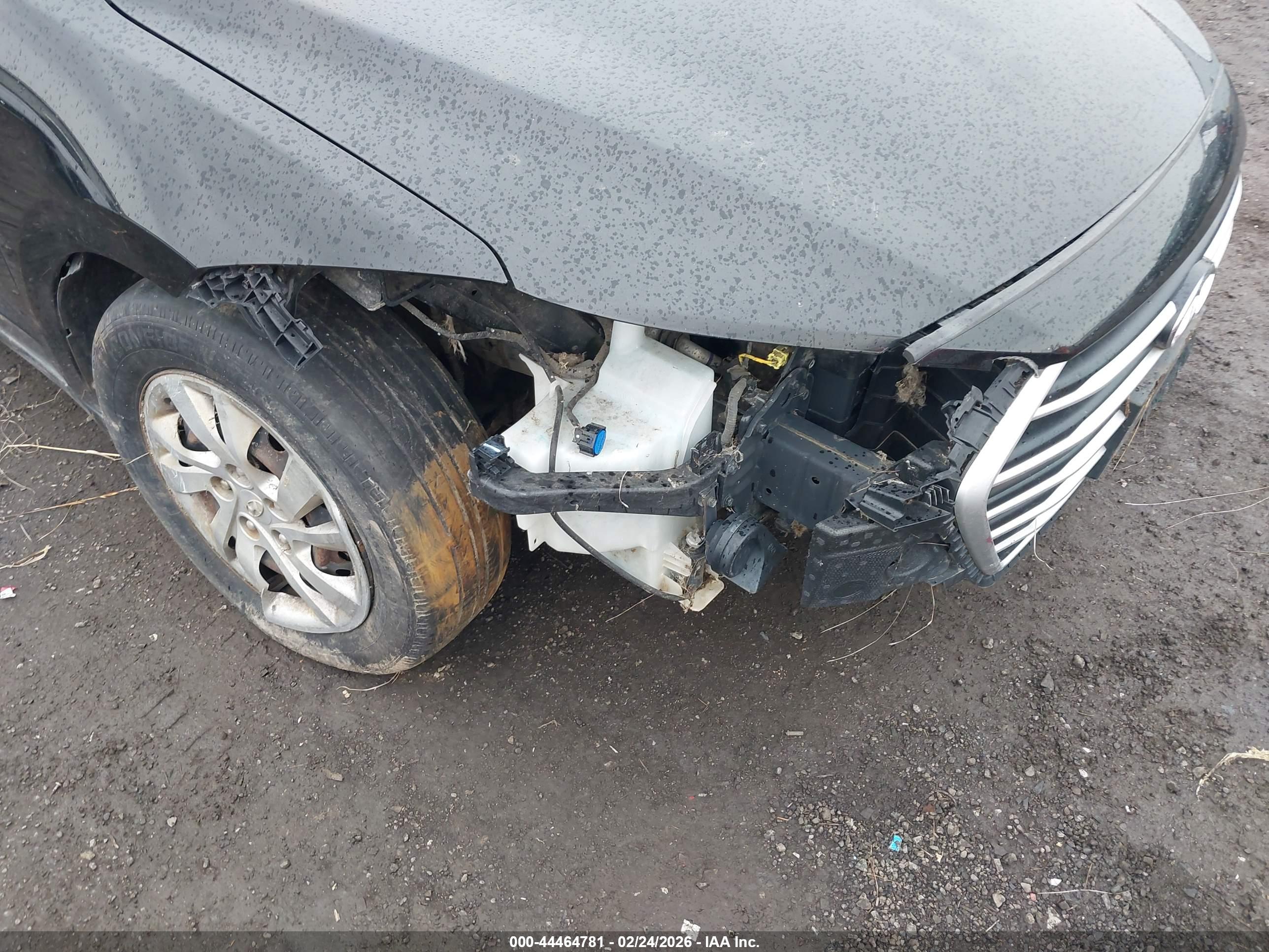 HYUNDAI ELANTRA image 6
