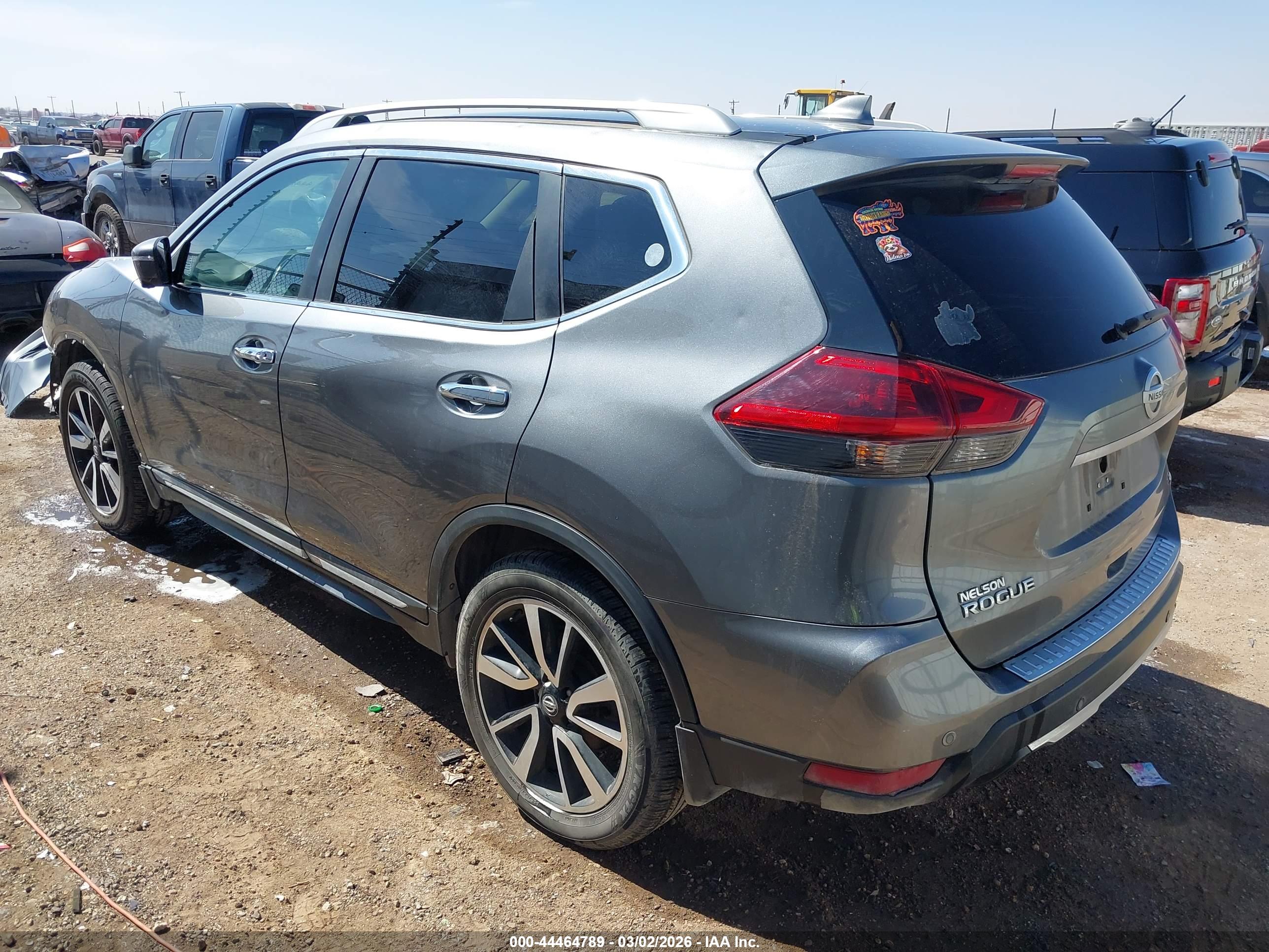 NISSAN ROGUE image 3