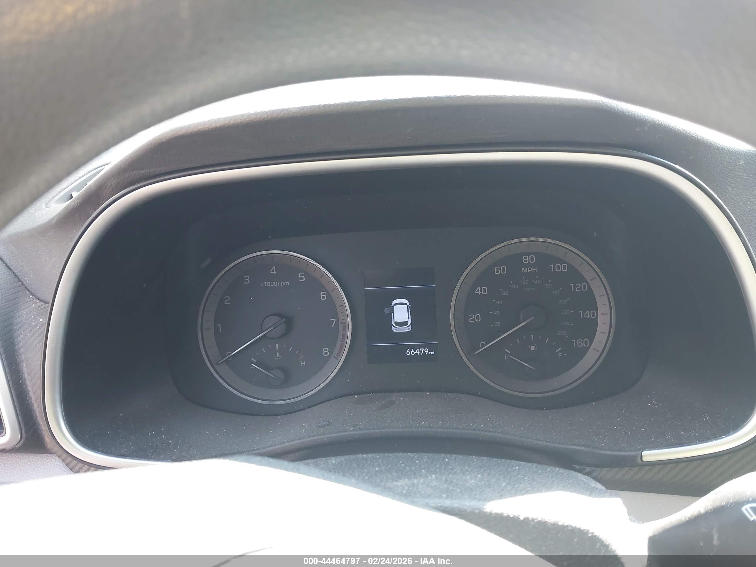 HYUNDAI TUCSON image 7