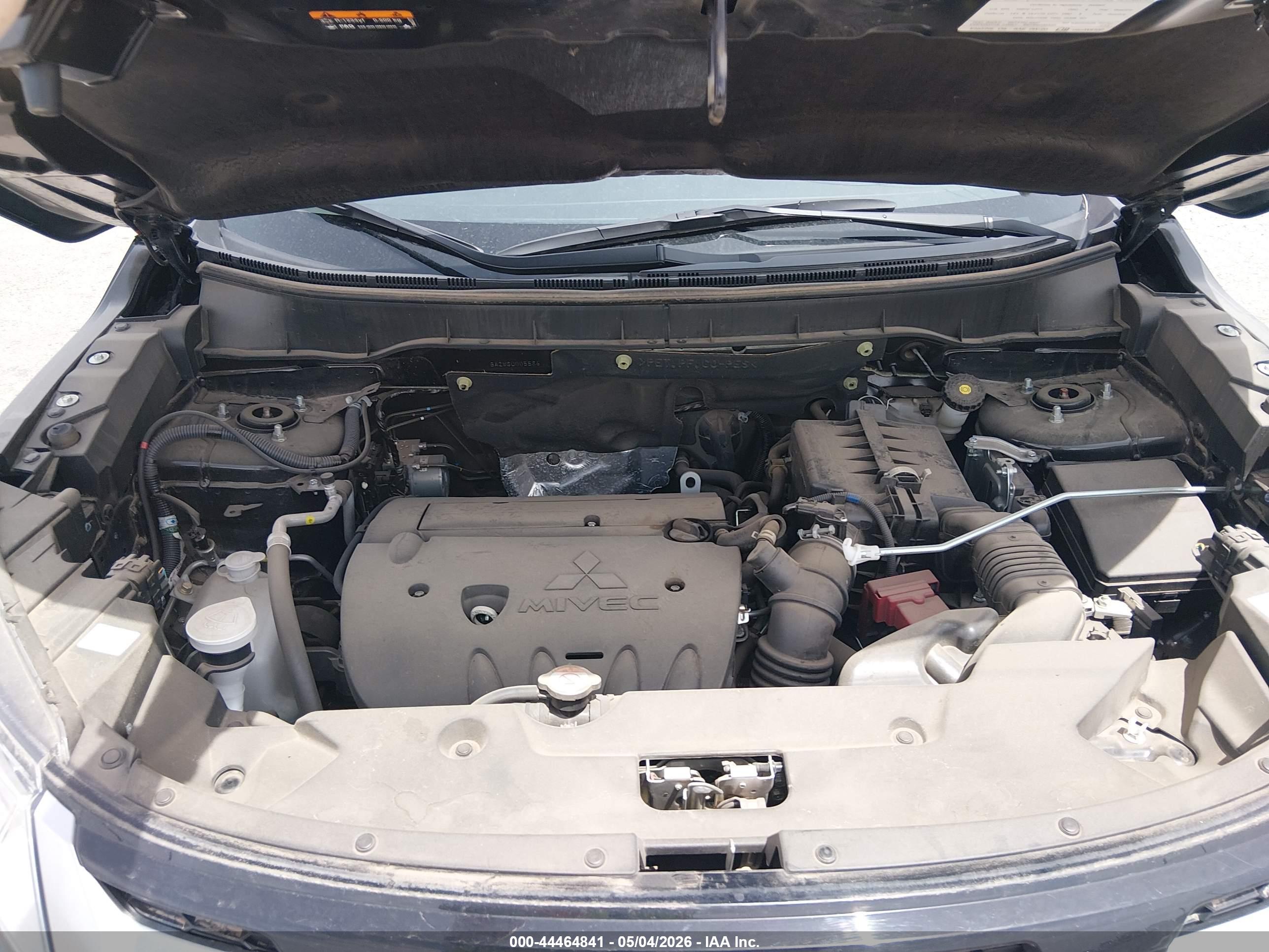 MITSUBISHI OUTLANDER image 10