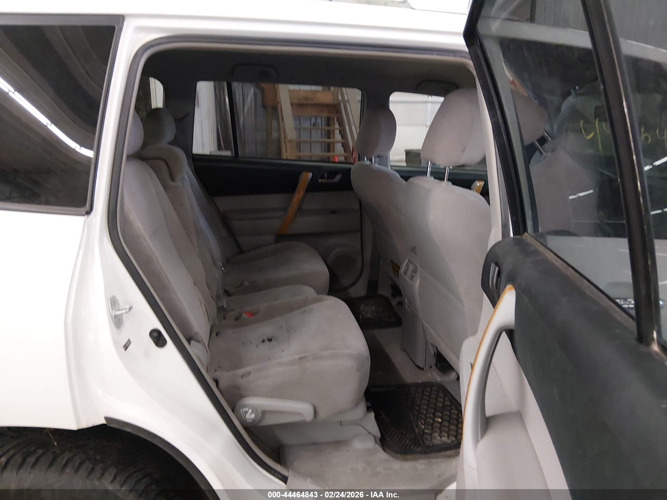 TOYOTA HIGHLANDER image 8