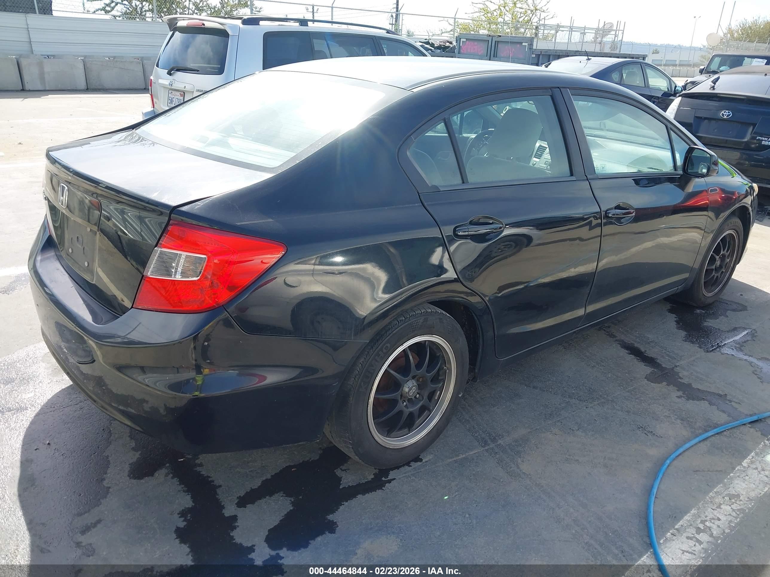 HONDA CIVIC image 4