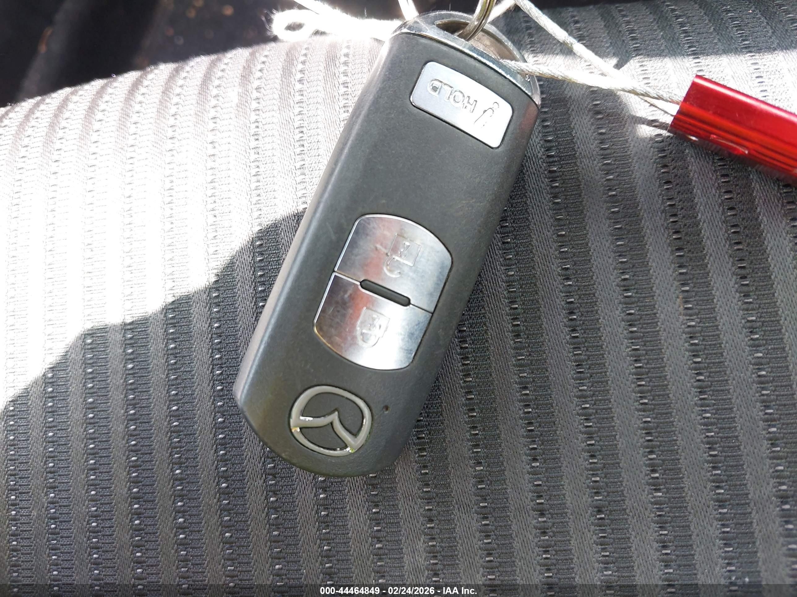 MAZDA MAZDA3 image 11