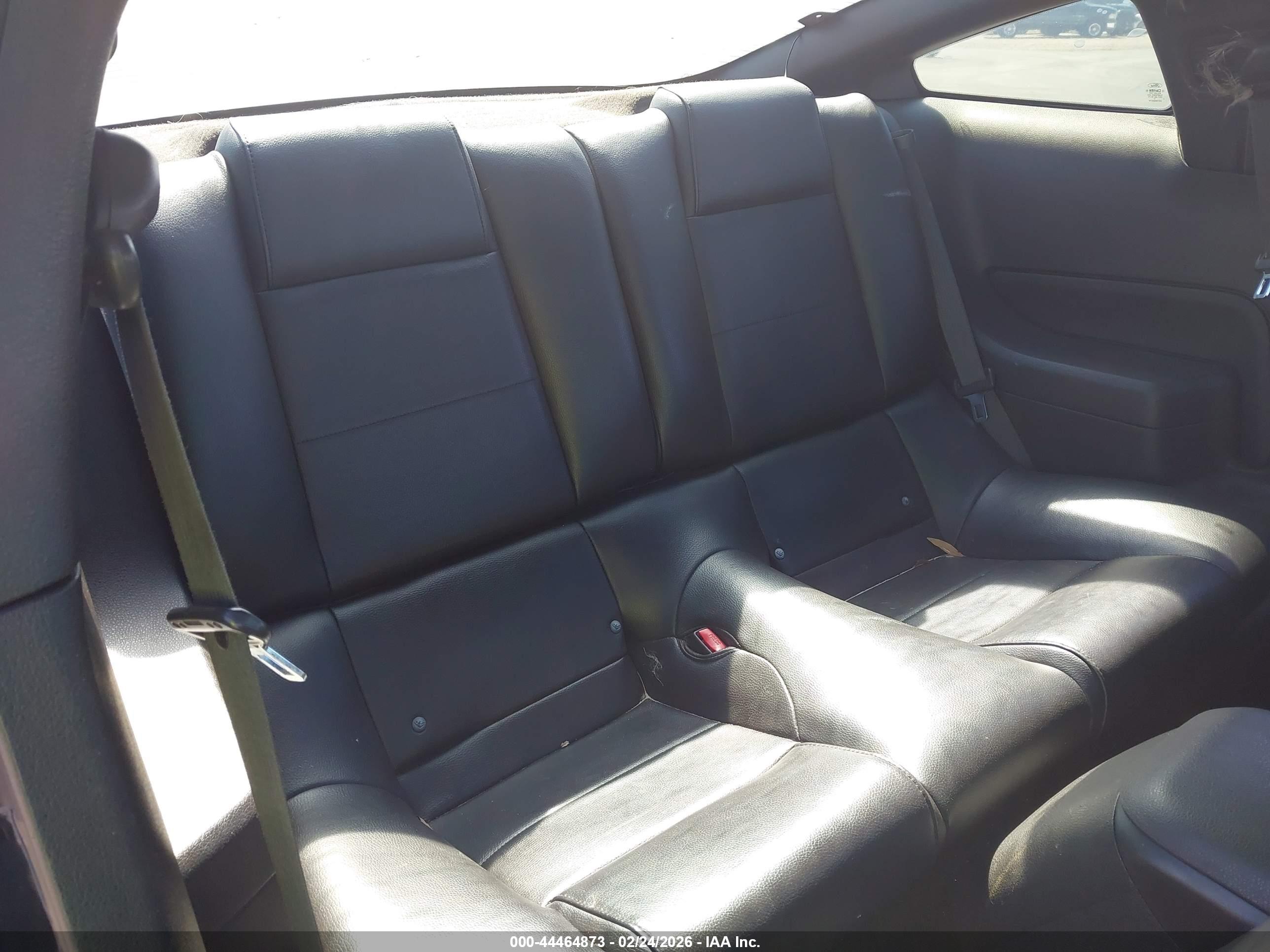 FORD MUSTANG image 8