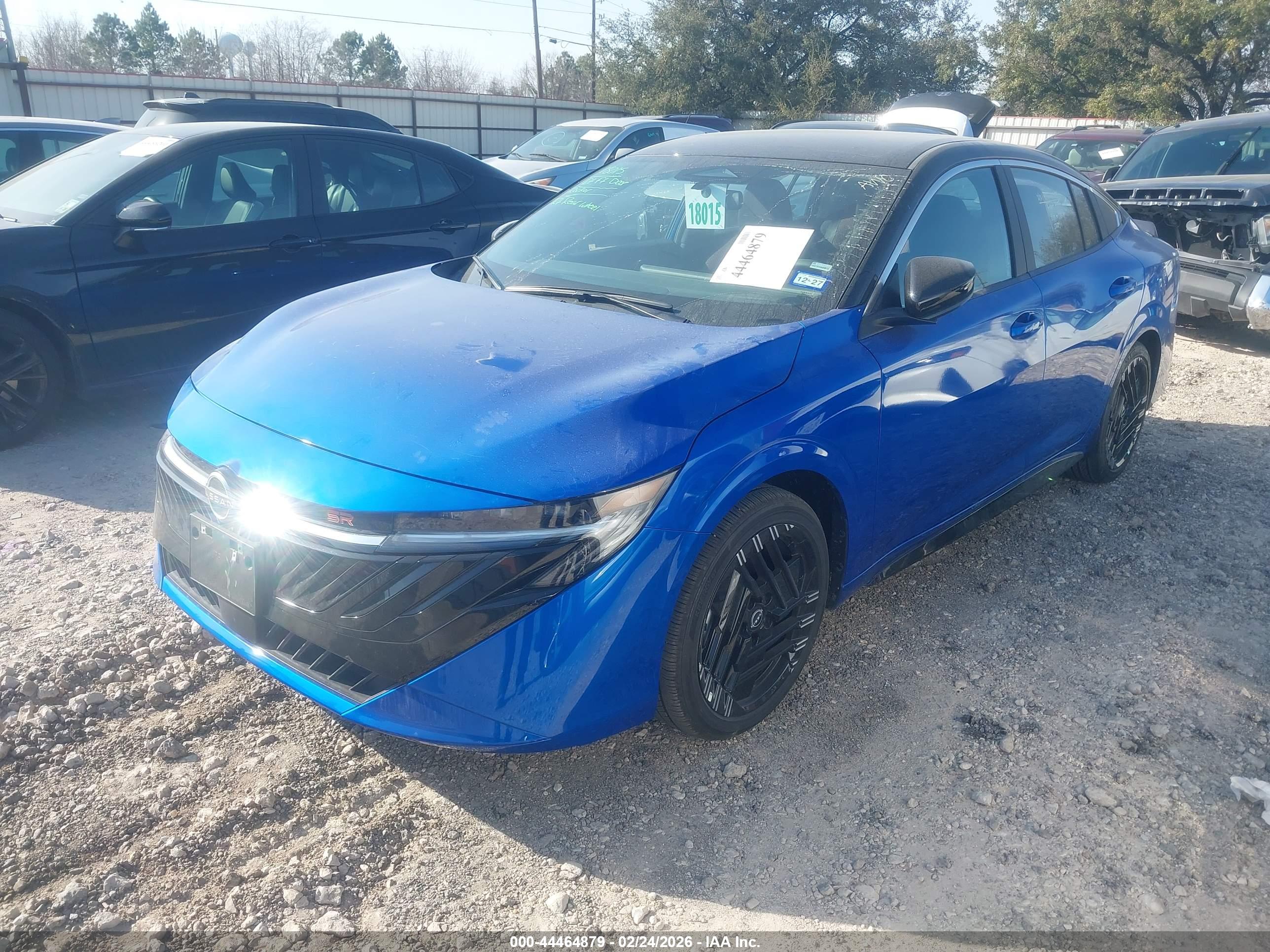 NISSAN SENTRA image 2