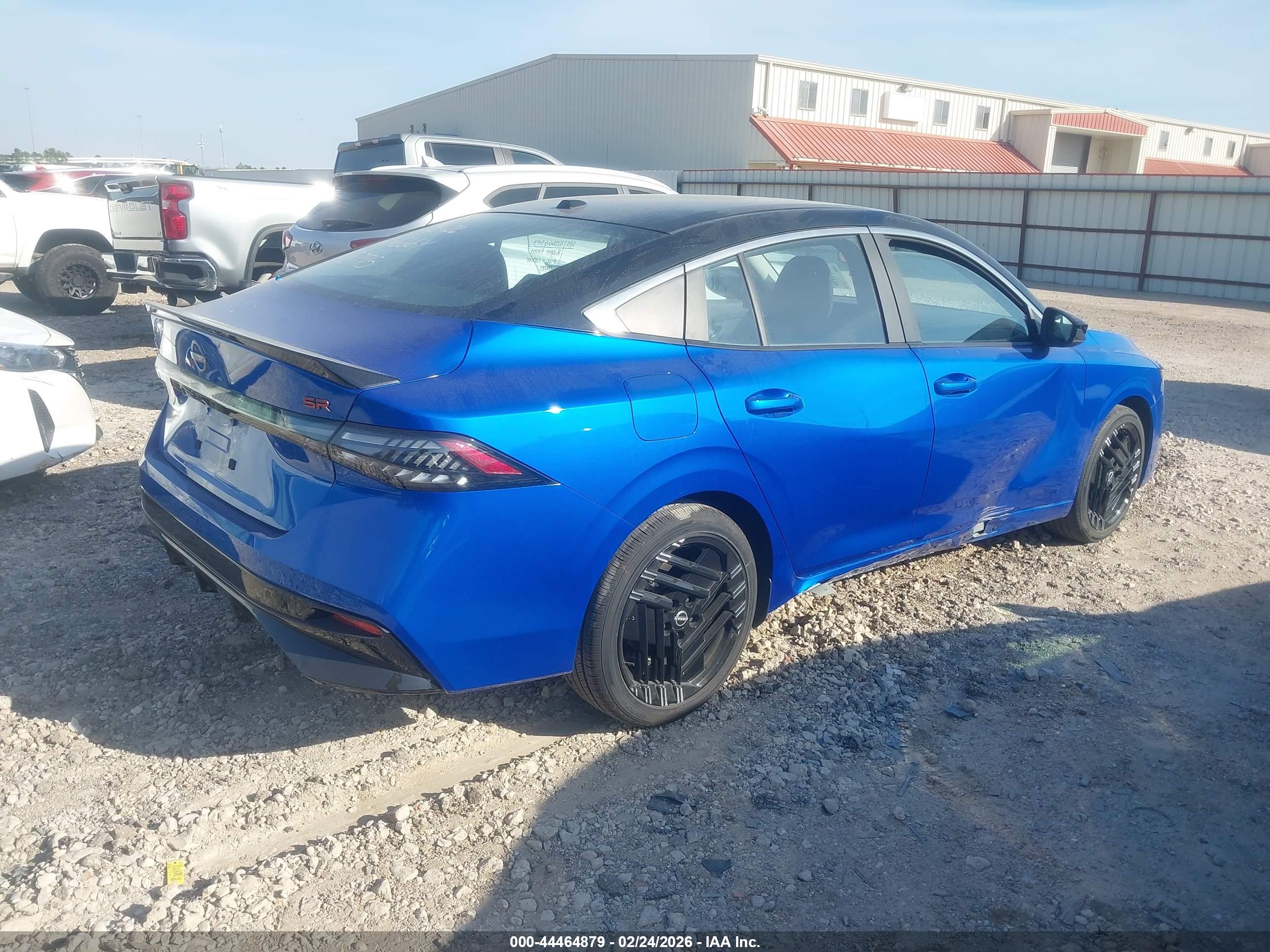 NISSAN SENTRA image 4