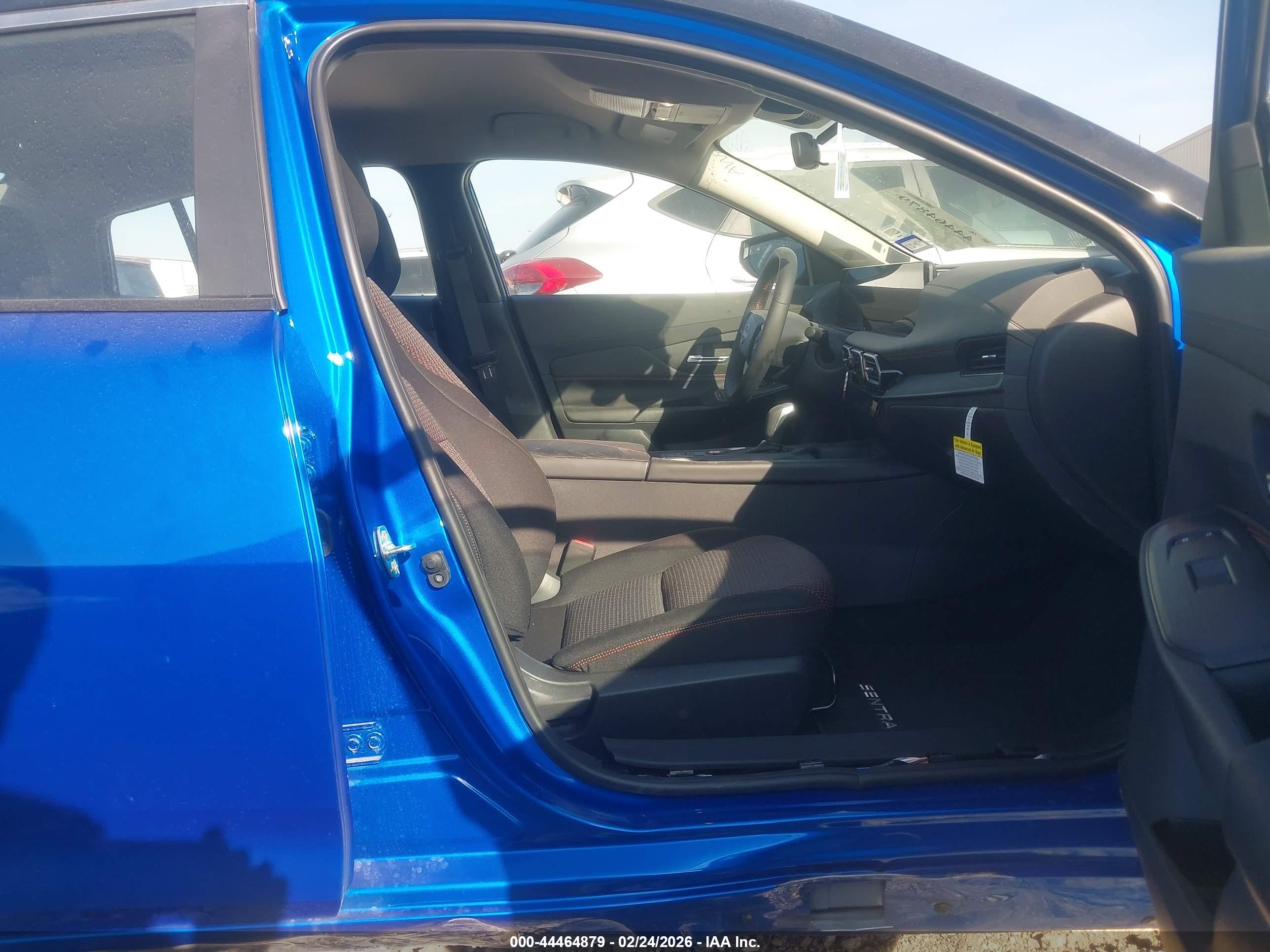 NISSAN SENTRA image 5