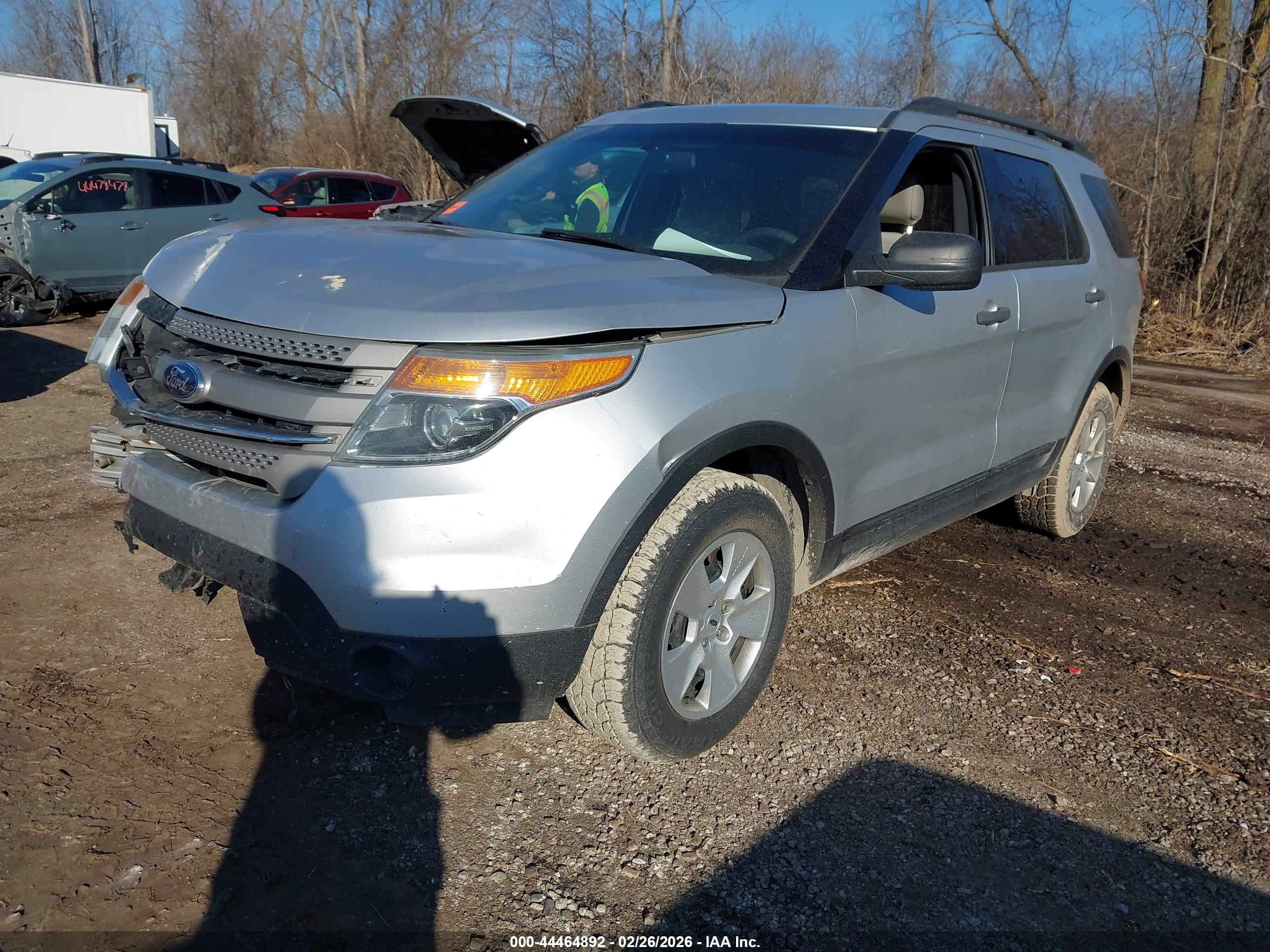 FORD EXPLORER image 2