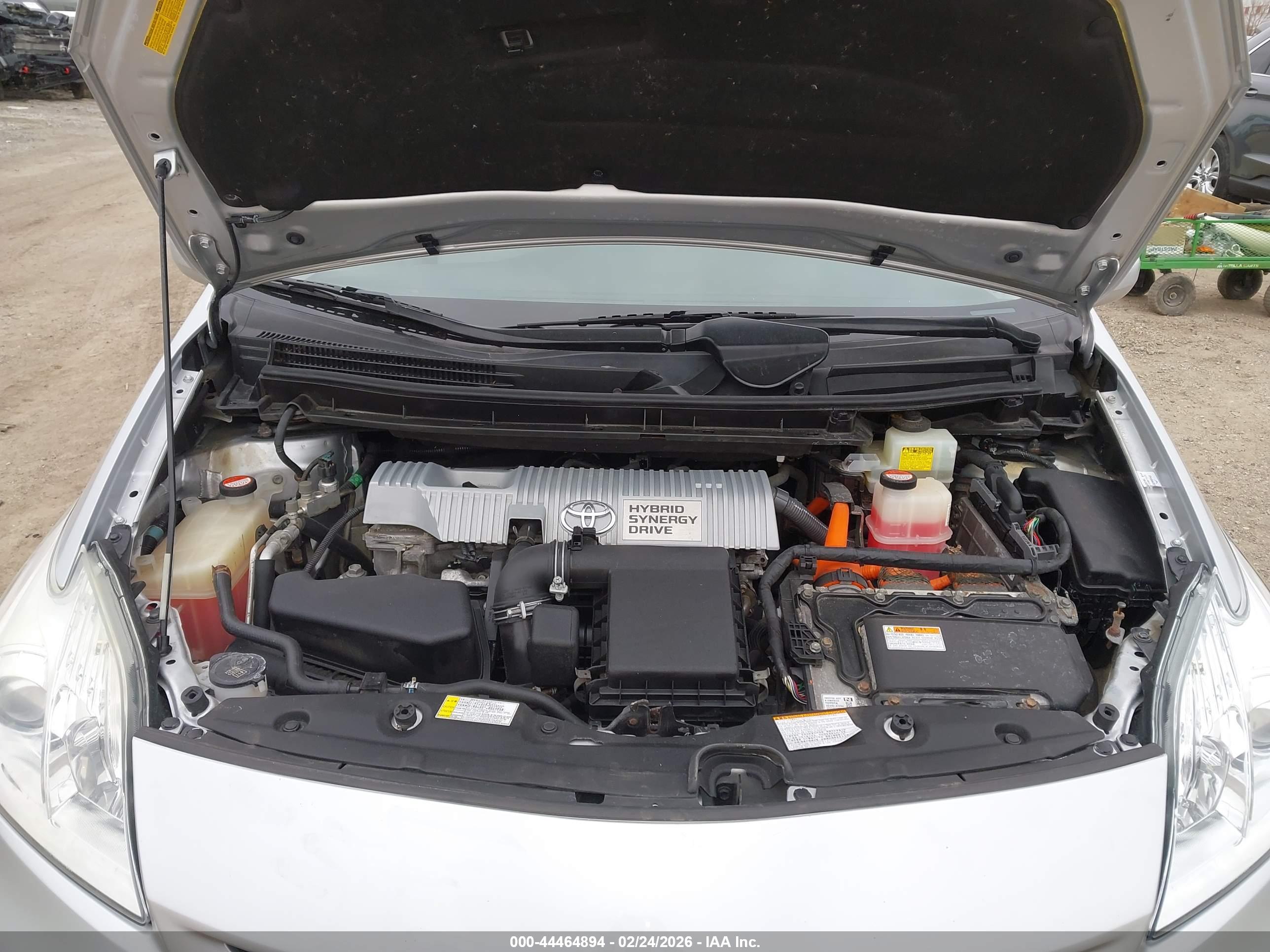 TOYOTA PRIUS image 10