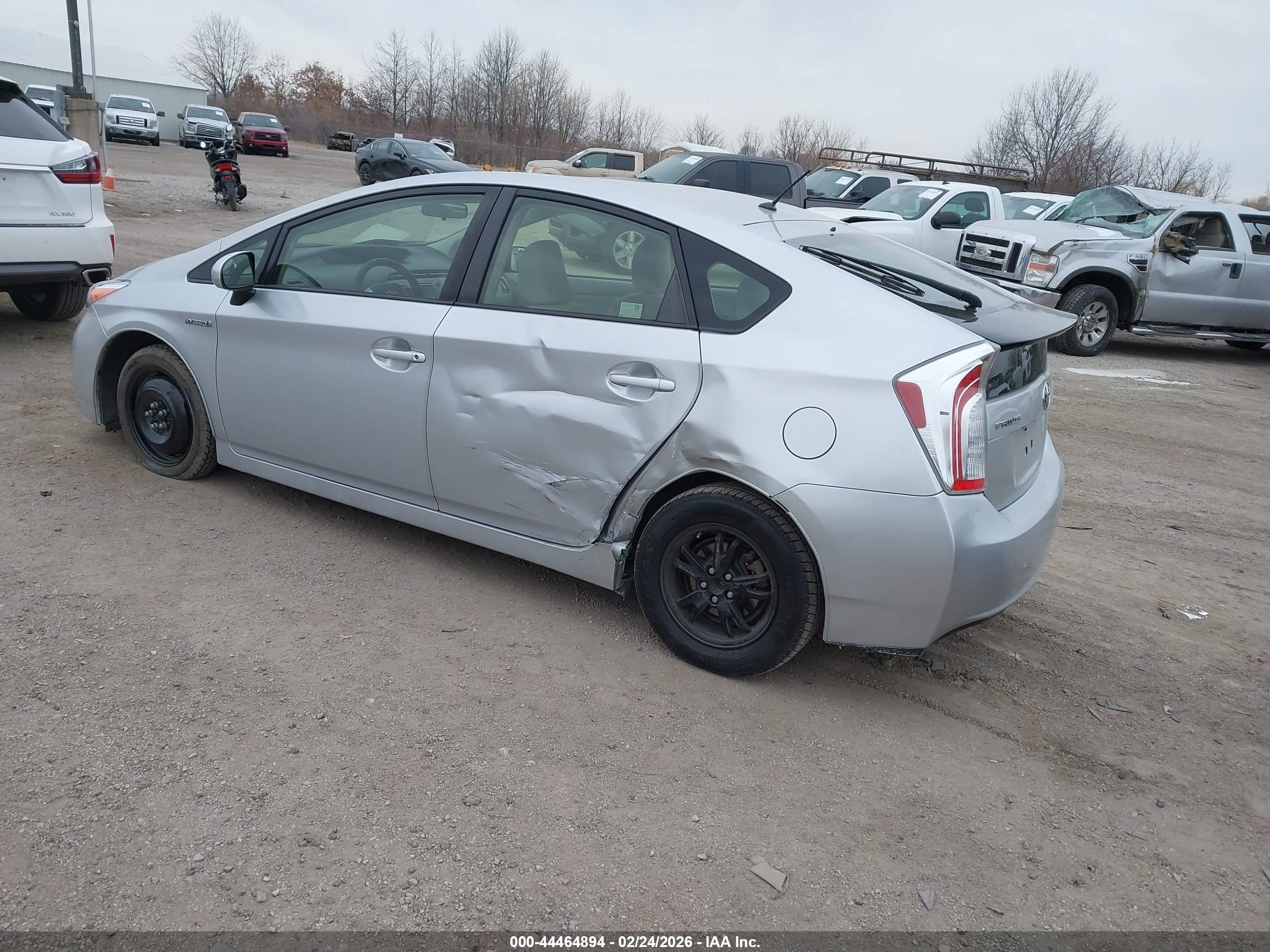 TOYOTA PRIUS image 3