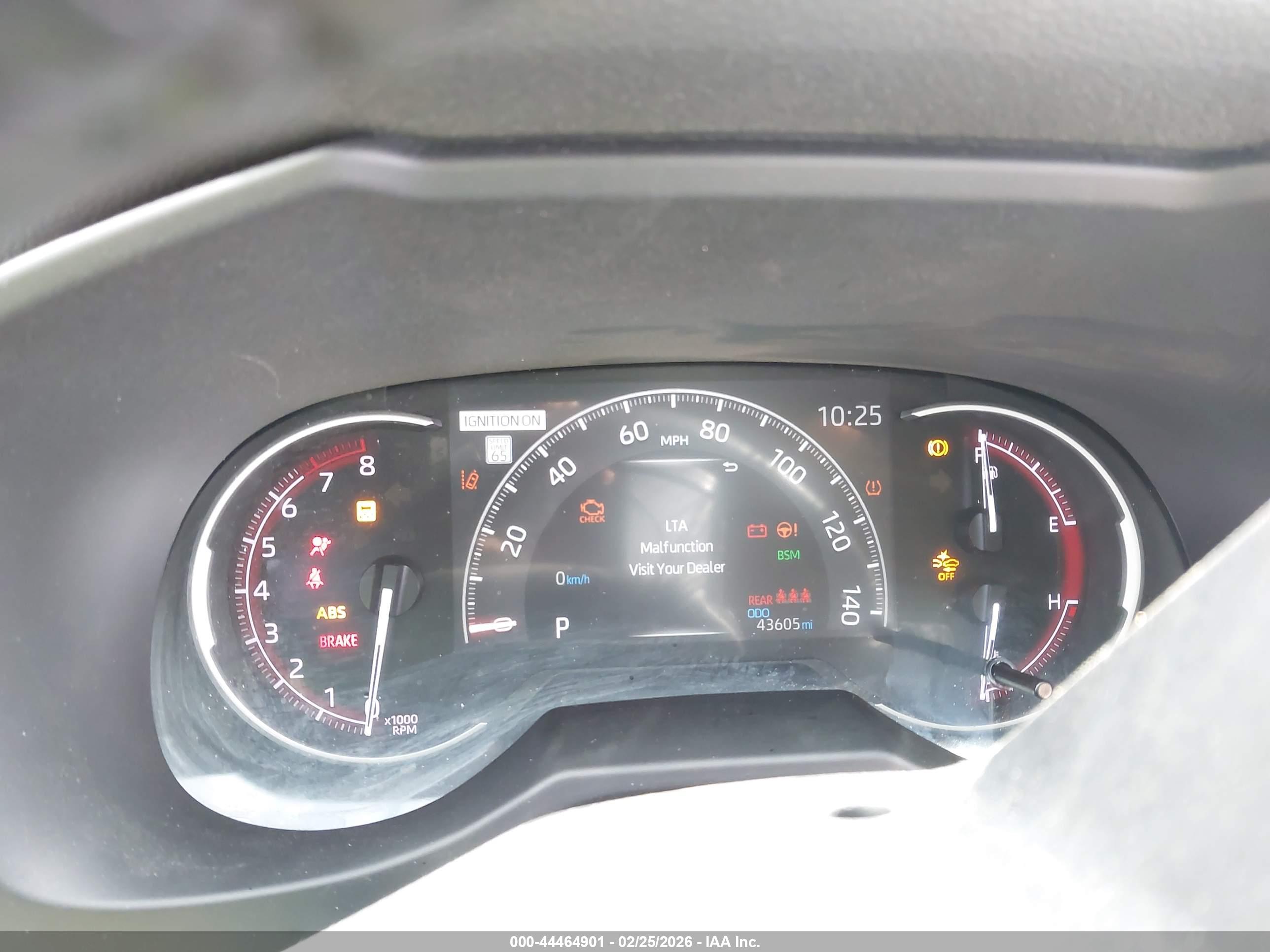 TOYOTA RAV4 image 7