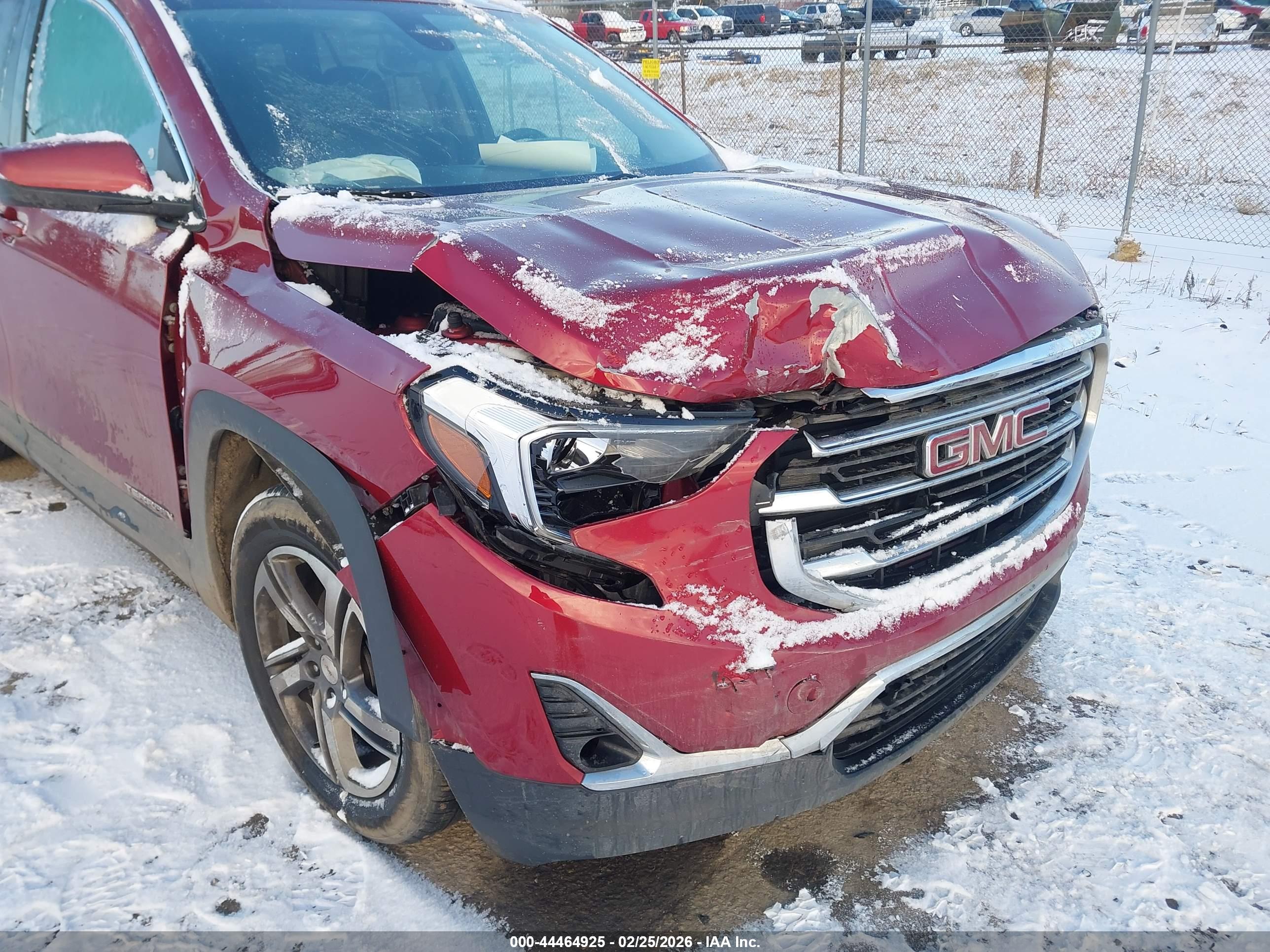 GMC TERRAIN image 6