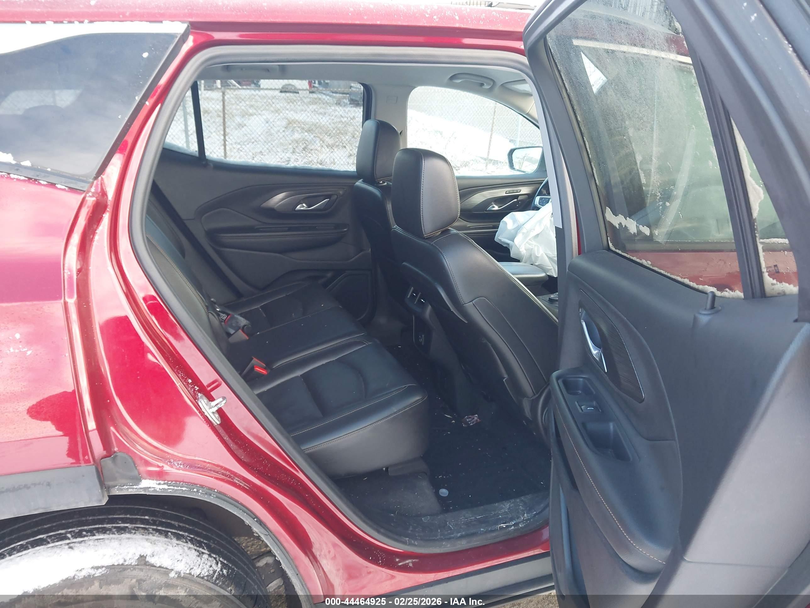 GMC TERRAIN image 8