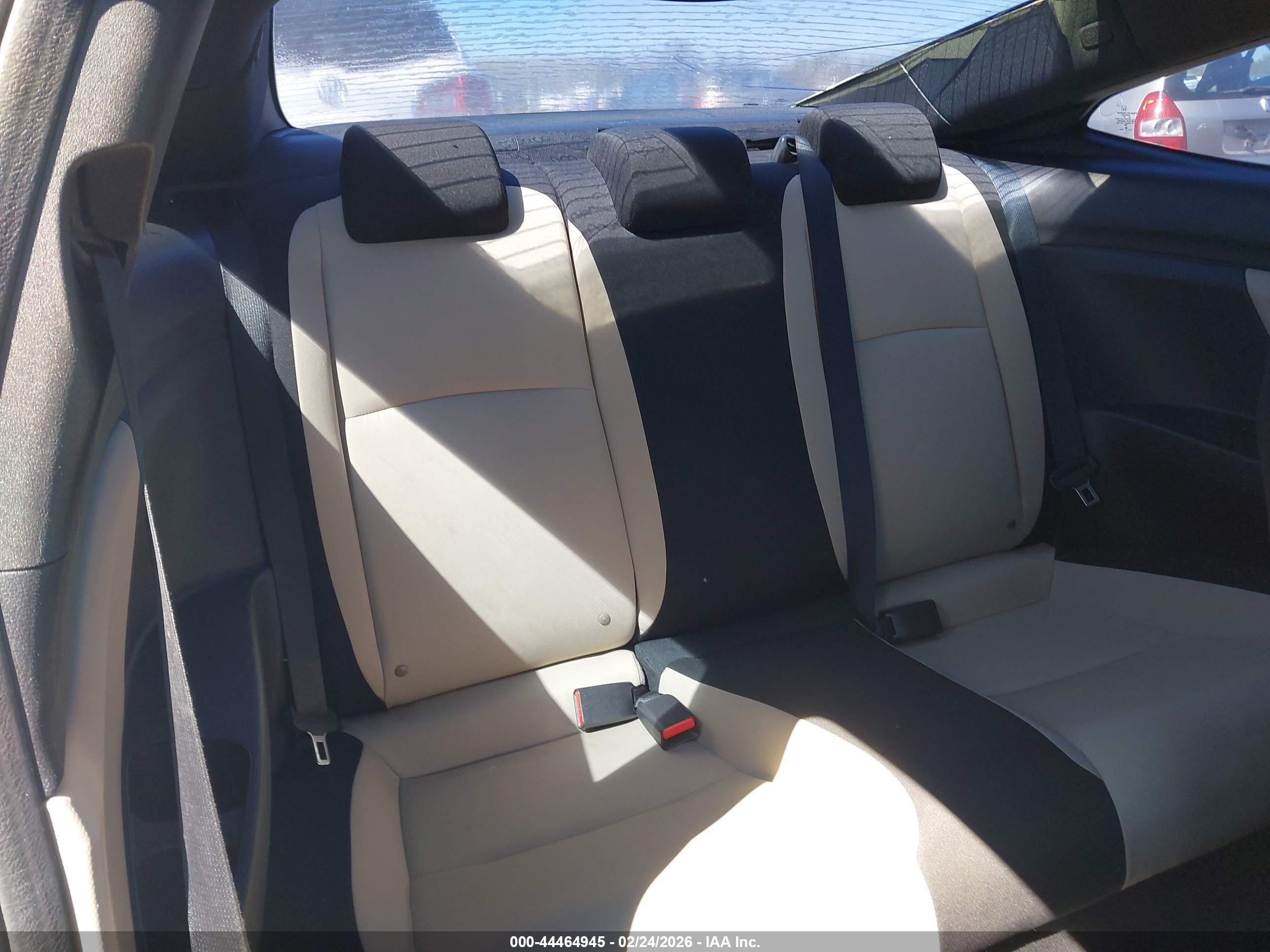 HONDA CIVIC image 8