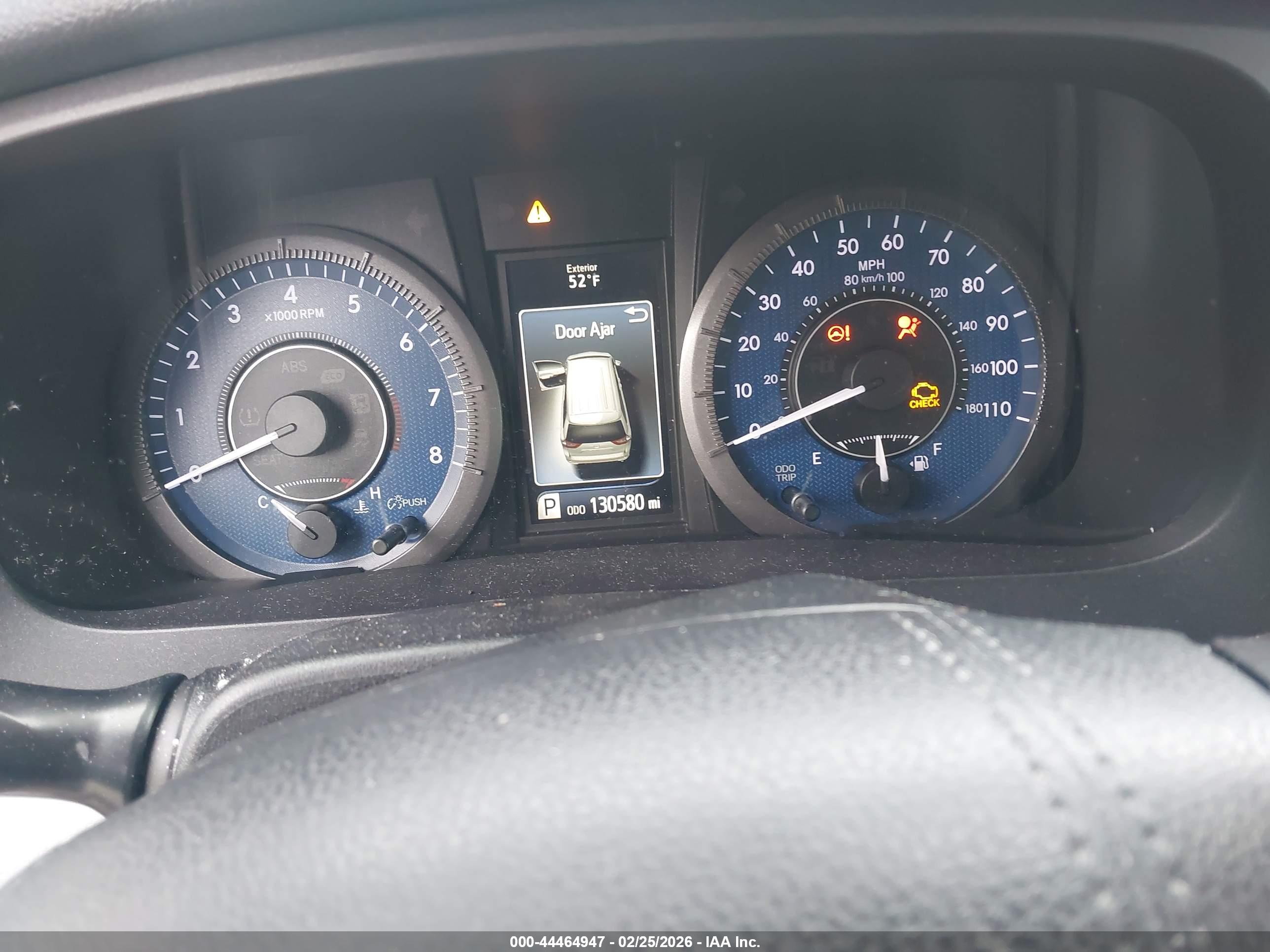 TOYOTA SIENNA image 7