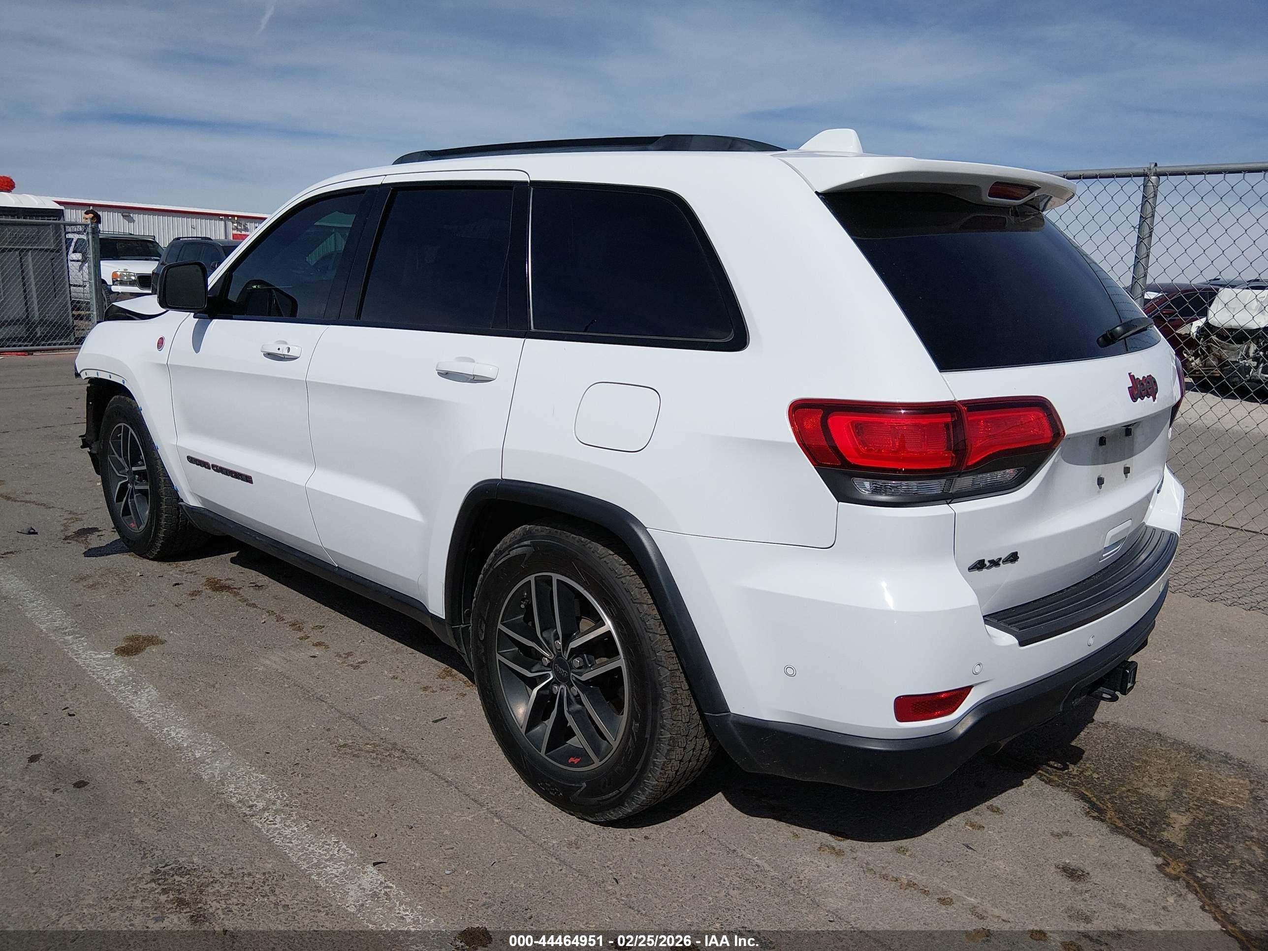 JEEP GRAND image 3