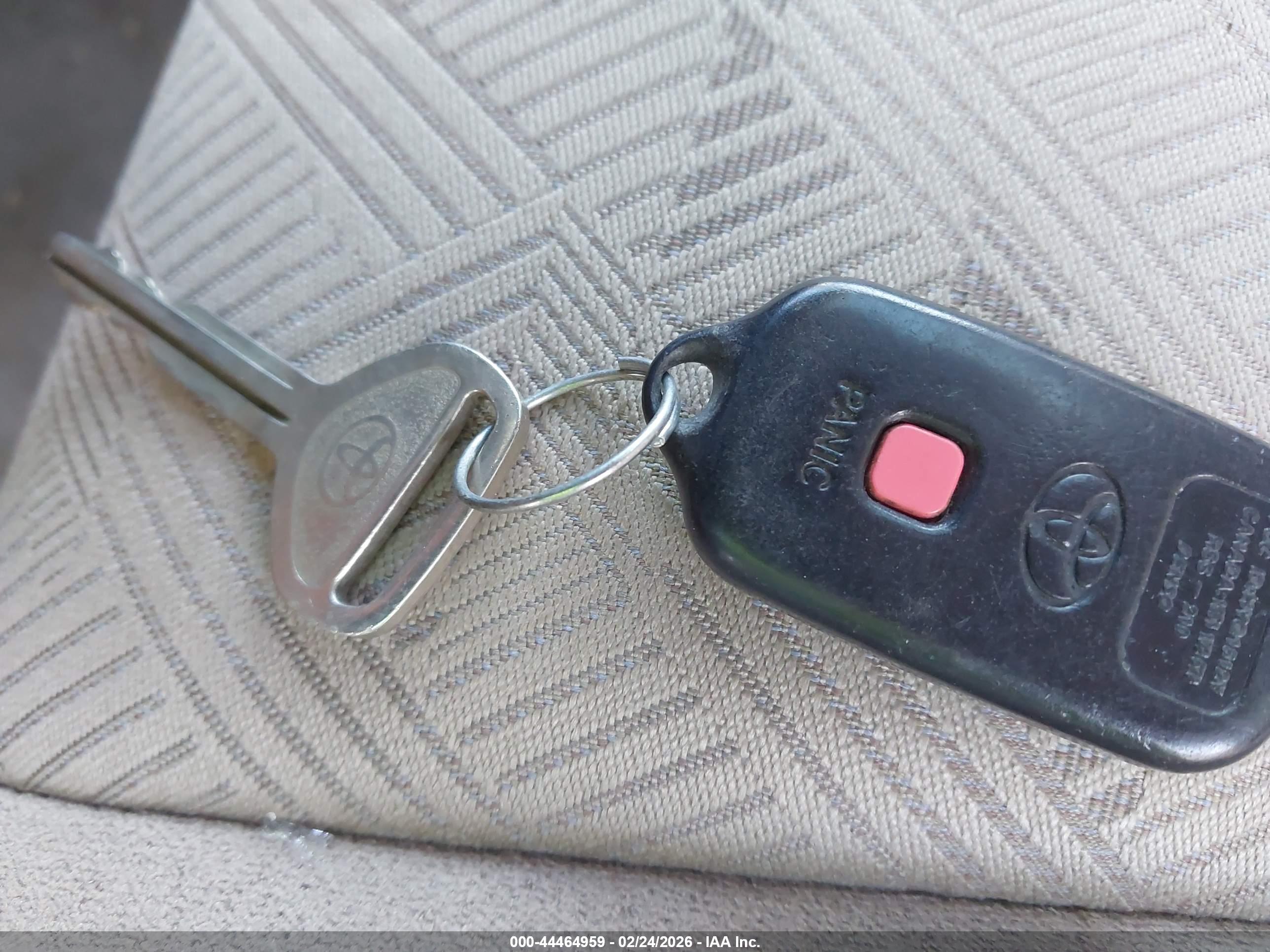 TOYOTA 4RUNNER image 11