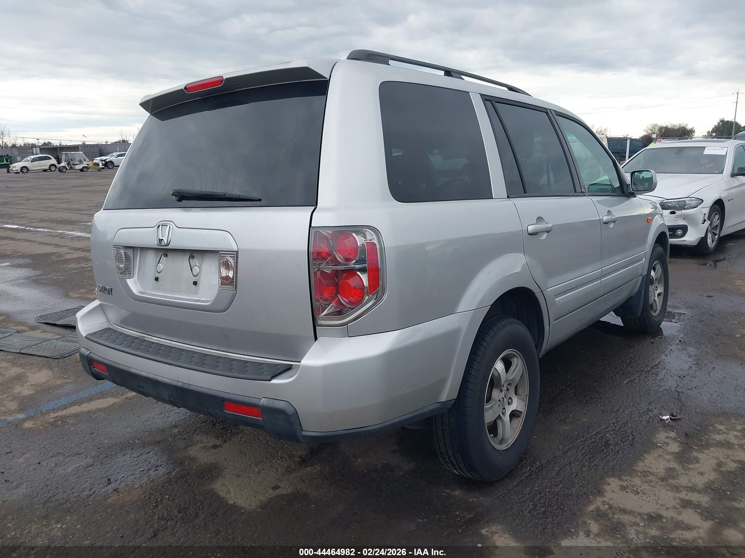 HONDA PILOT image 4
