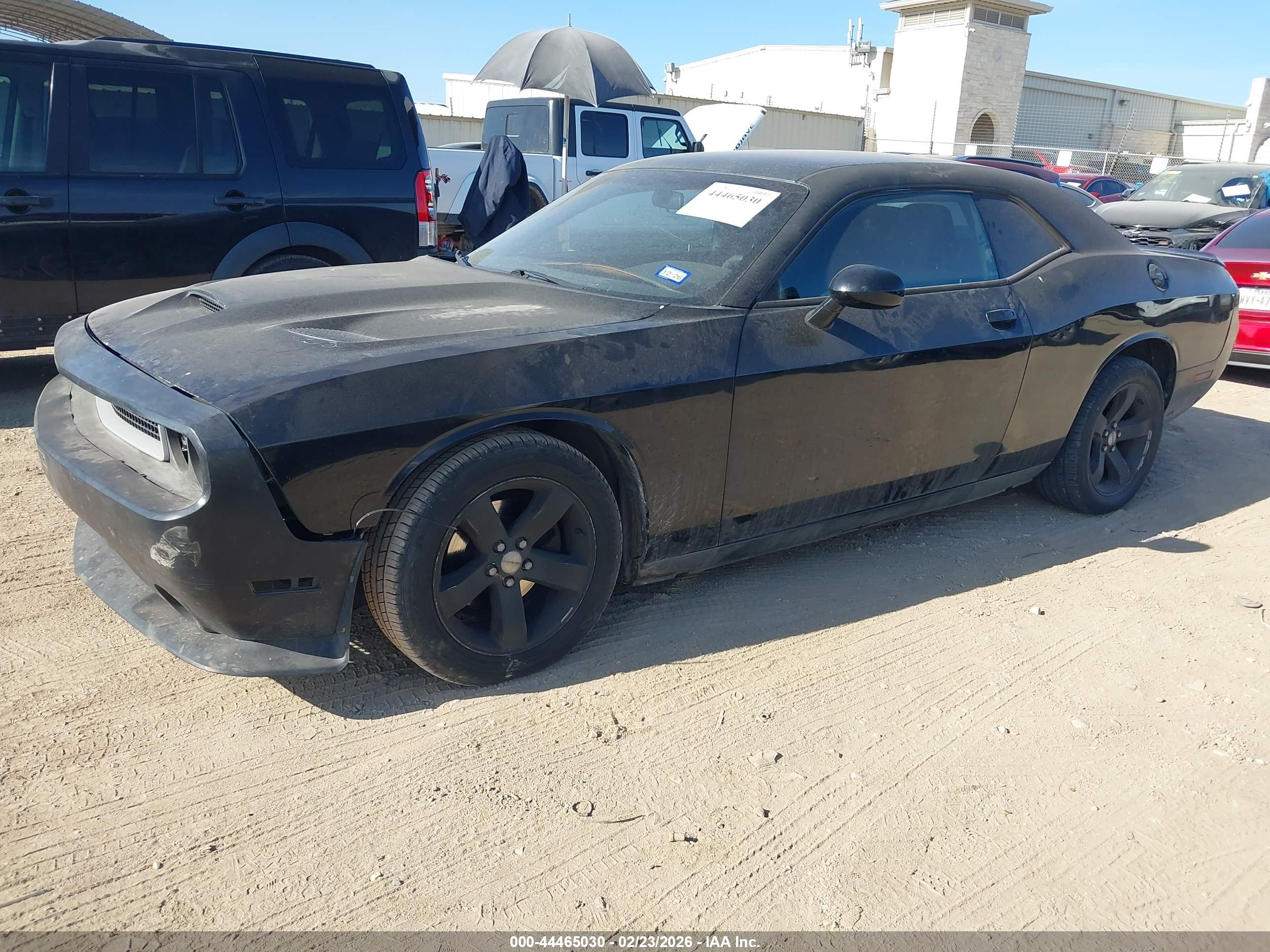 DODGE CHALLENGER image 2