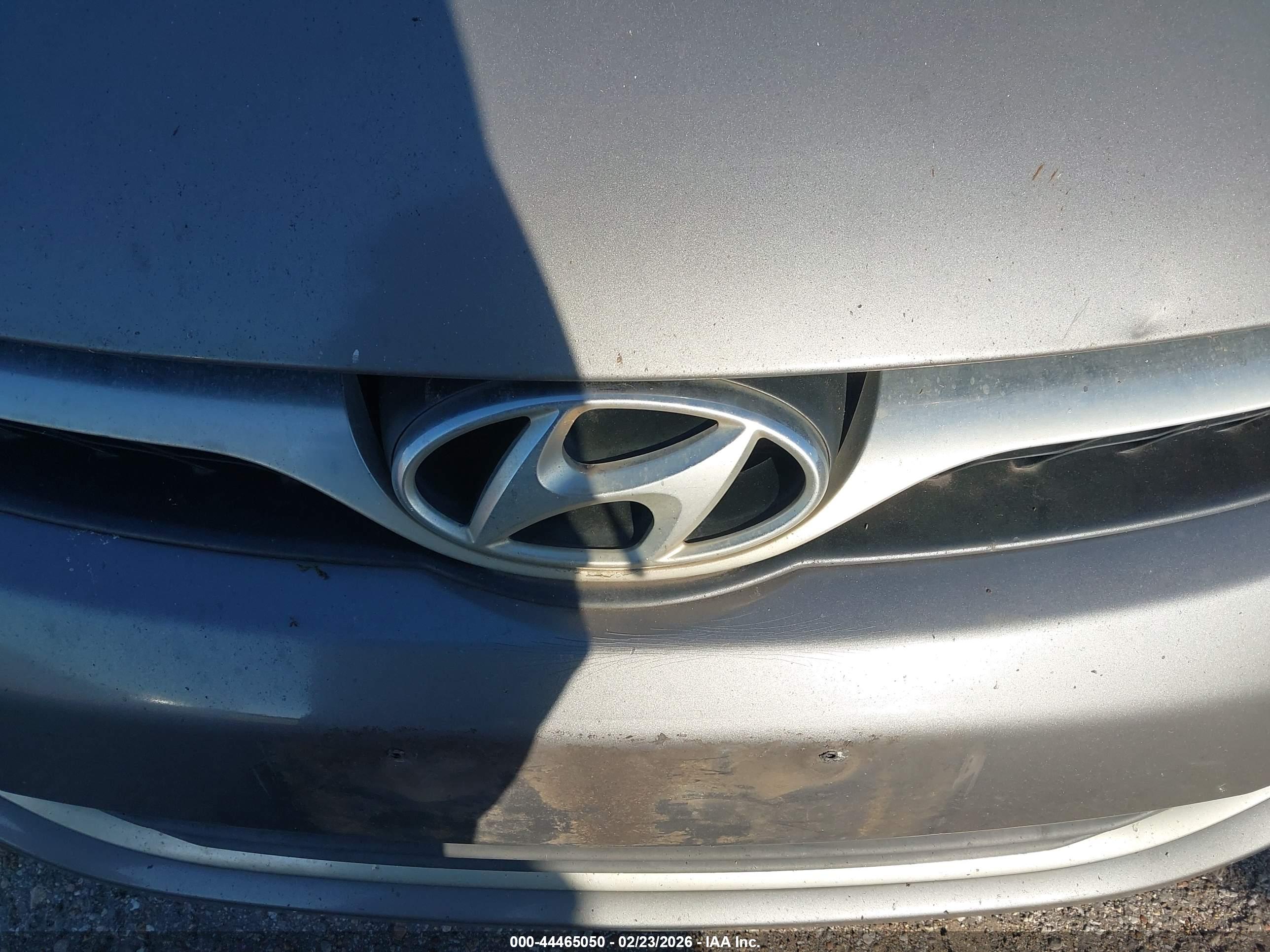 HYUNDAI ELANTRA image 6