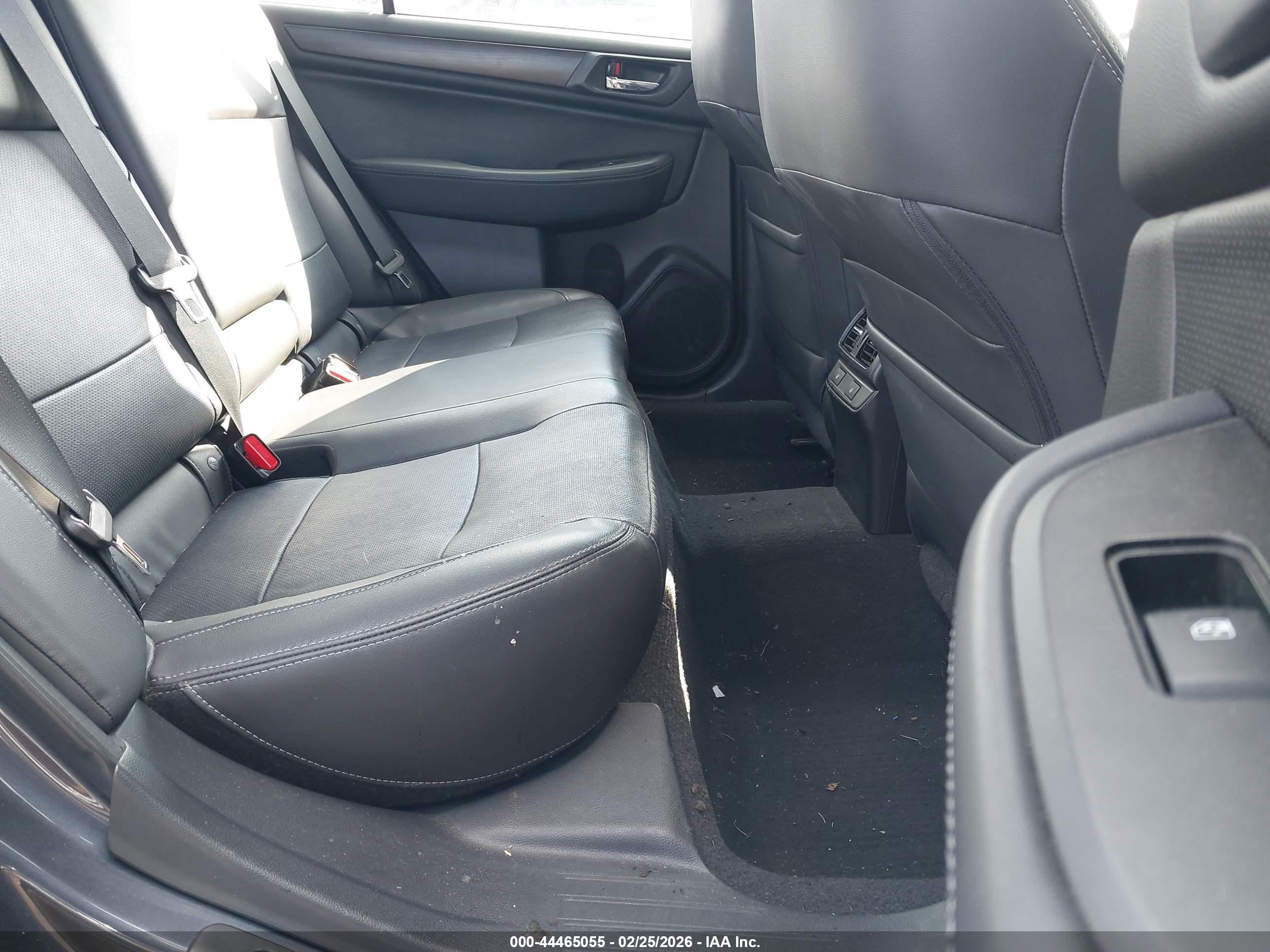 SUBARU LEGACY image 8