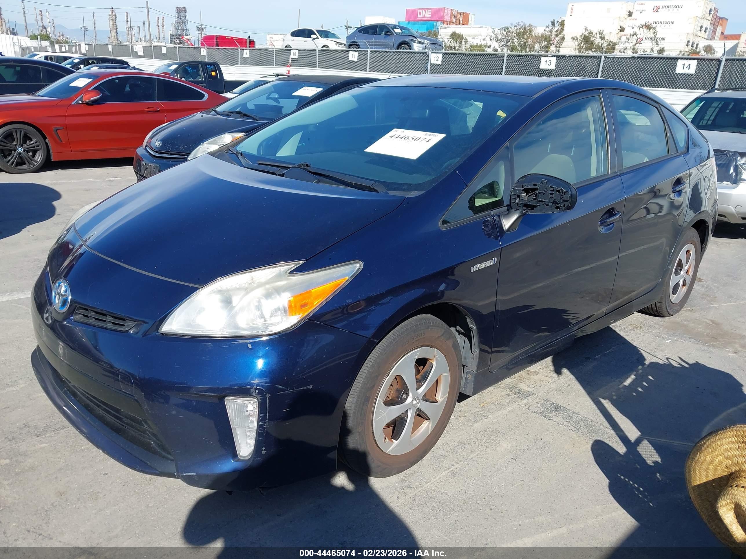 TOYOTA PRIUS image 2