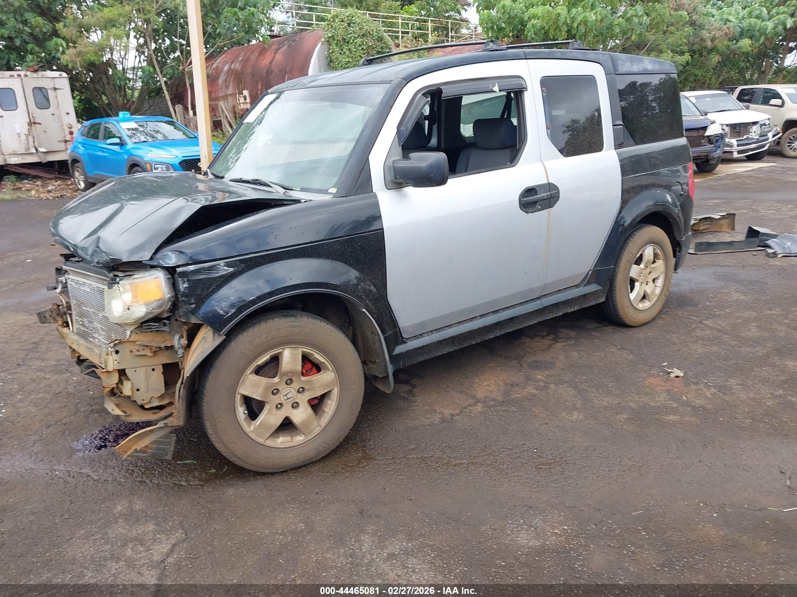 HONDA ELEMENT image 2