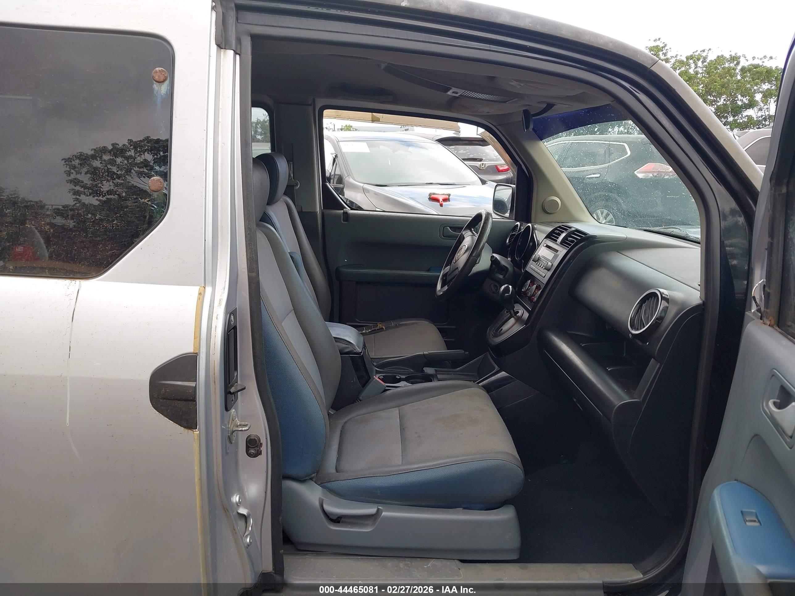 HONDA ELEMENT image 5