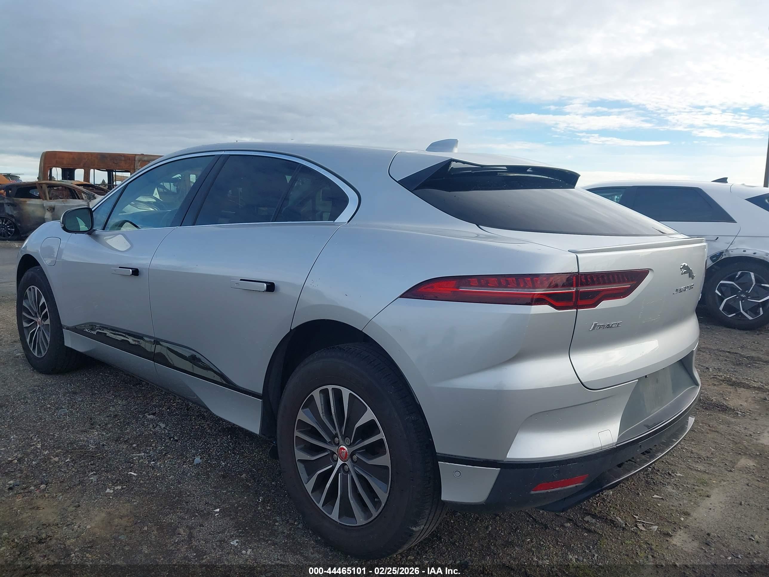 JAGUAR I-PACE image 3