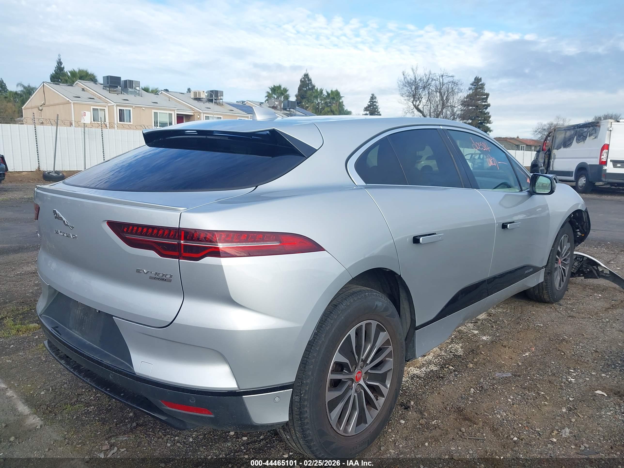 JAGUAR I-PACE image 4