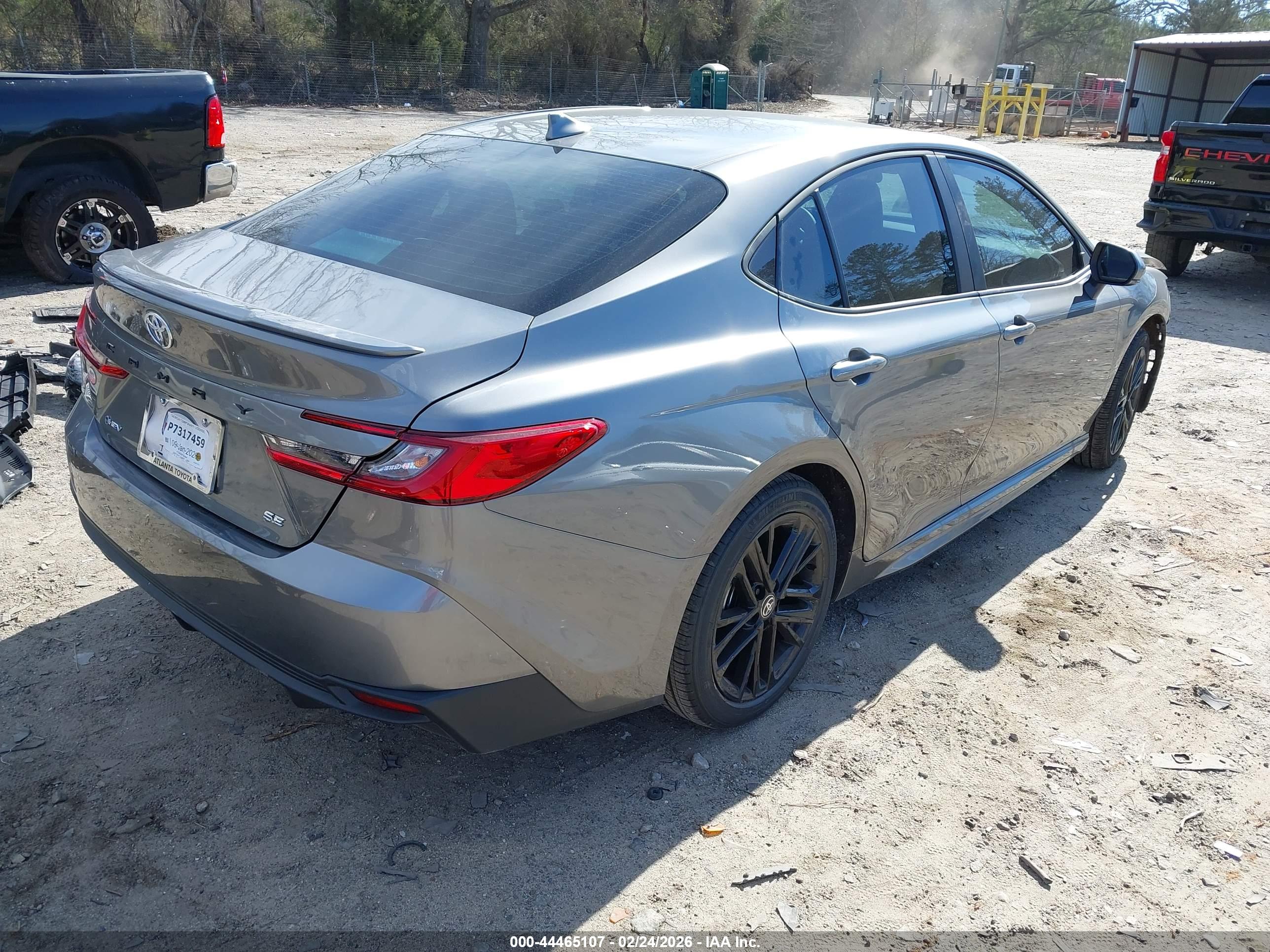 TOYOTA CAMRY image 4