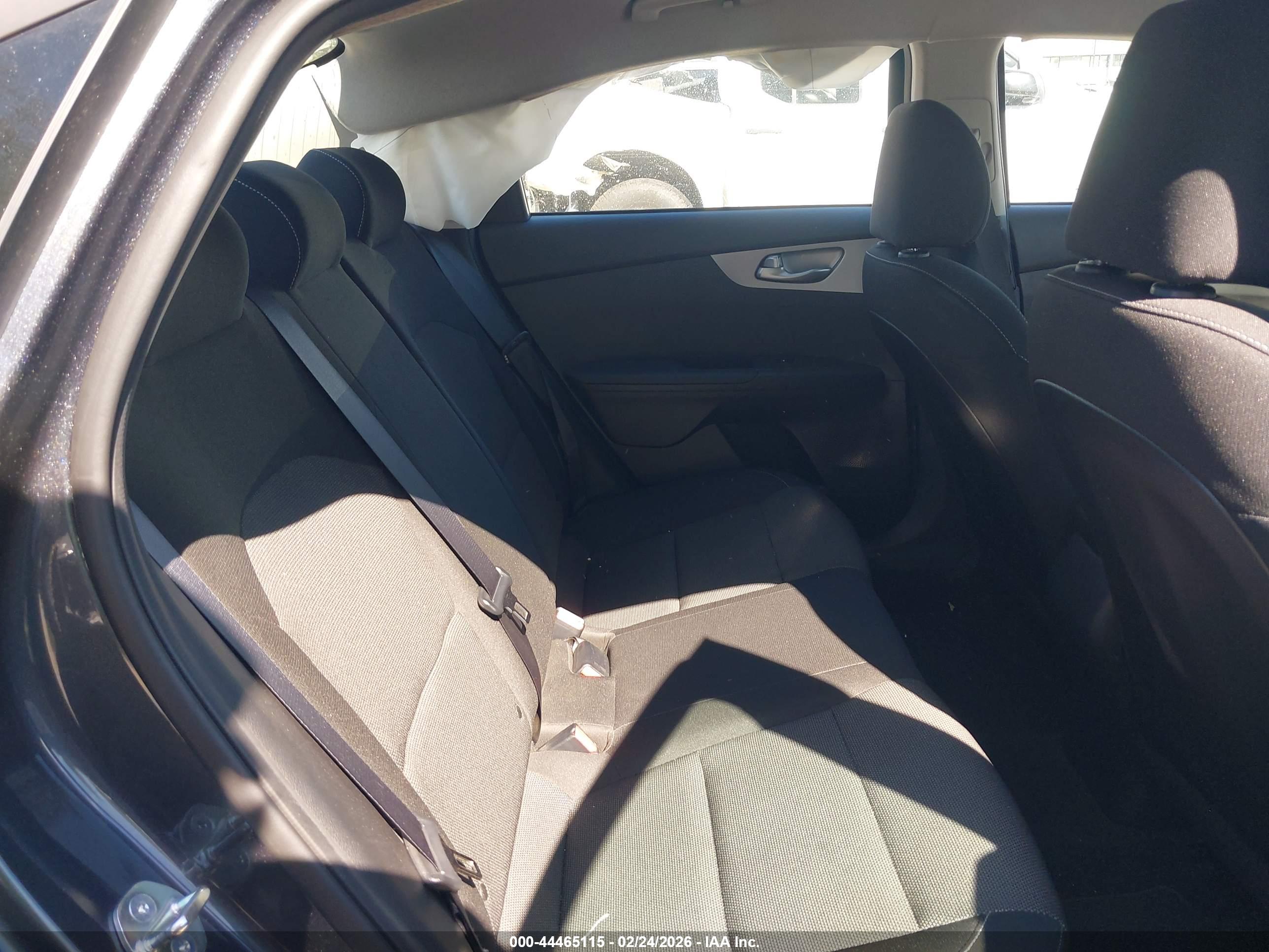 KIA FORTE image 8
