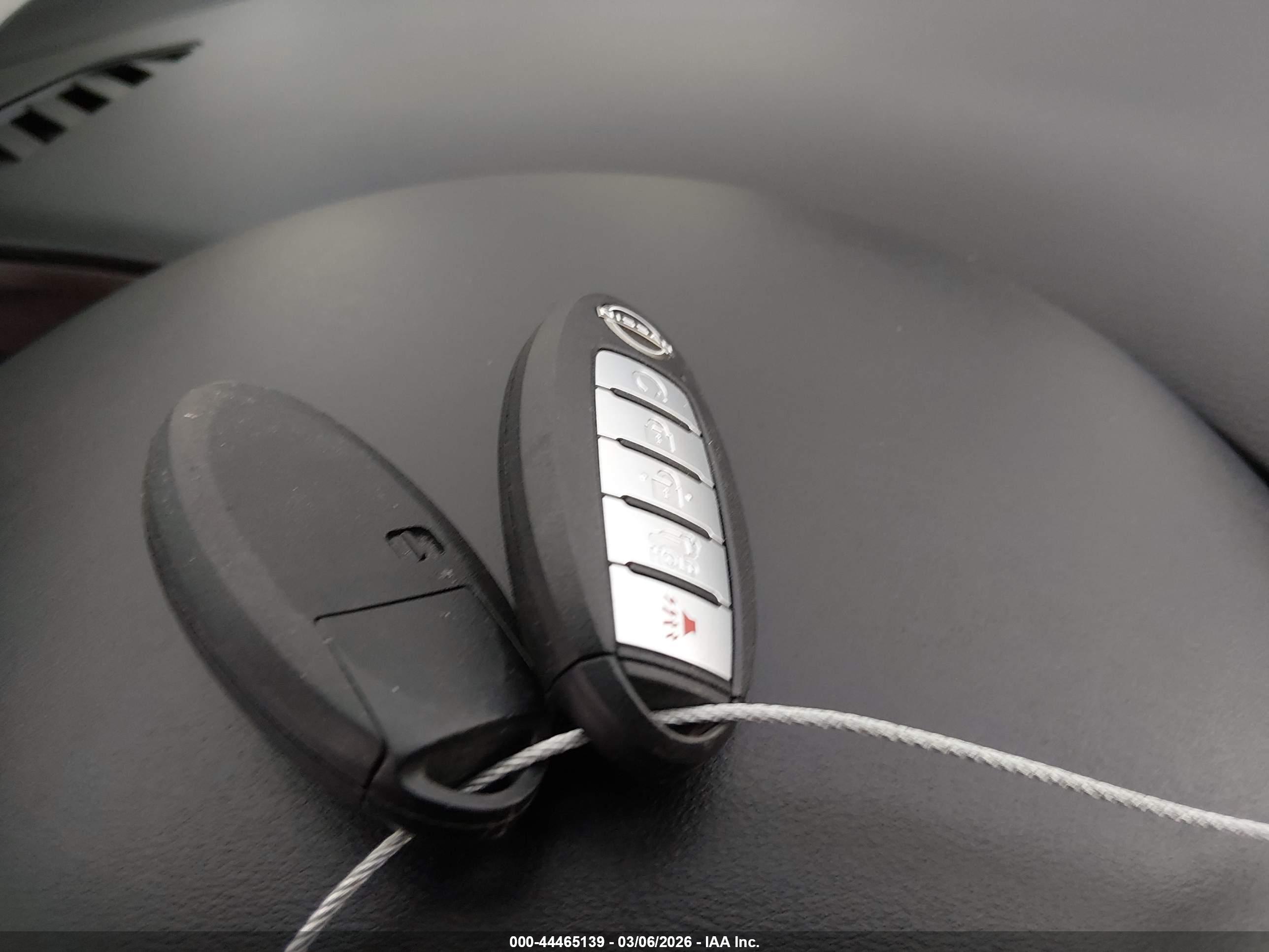 NISSAN MURANO image 11