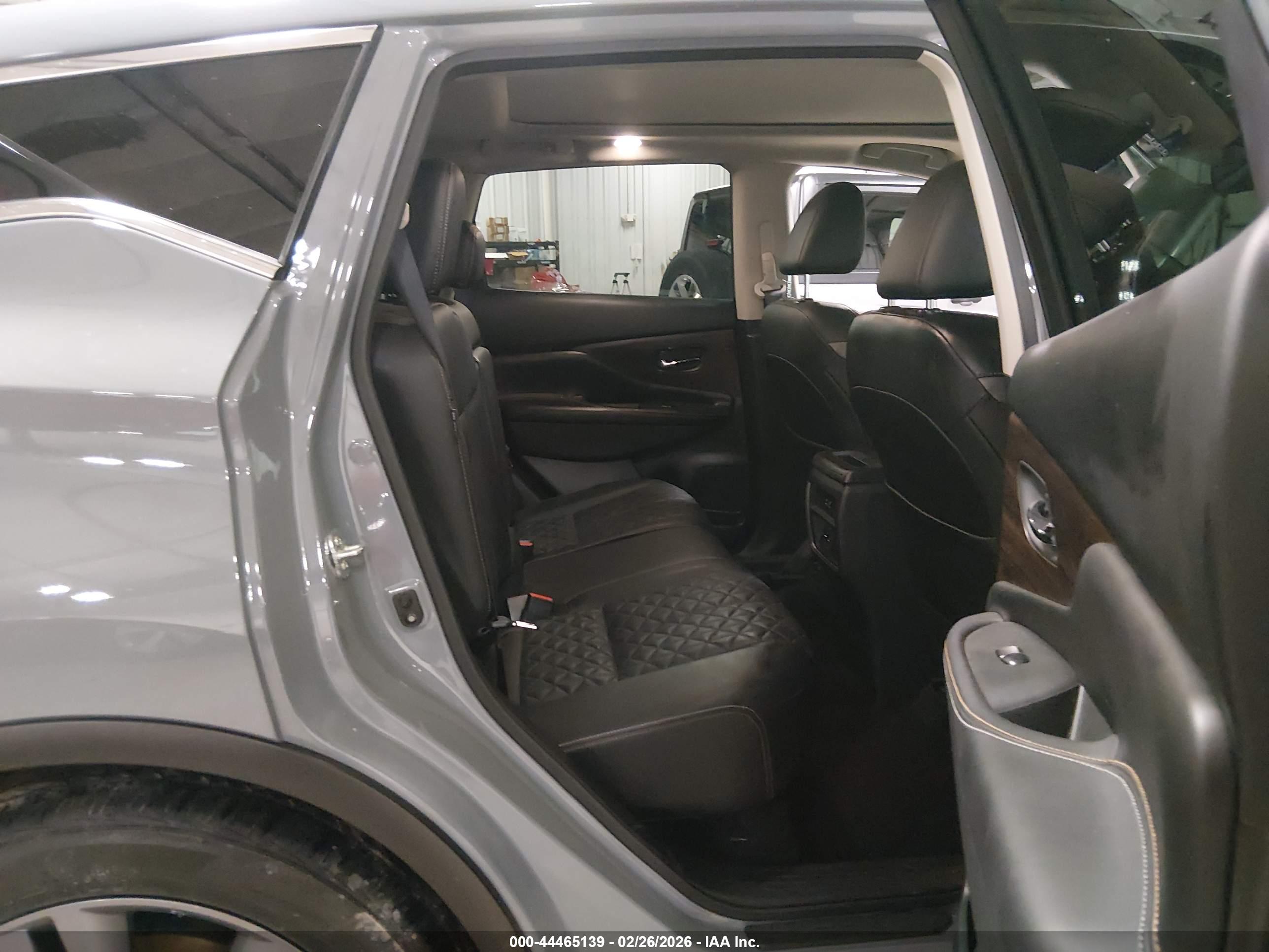 NISSAN MURANO image 8