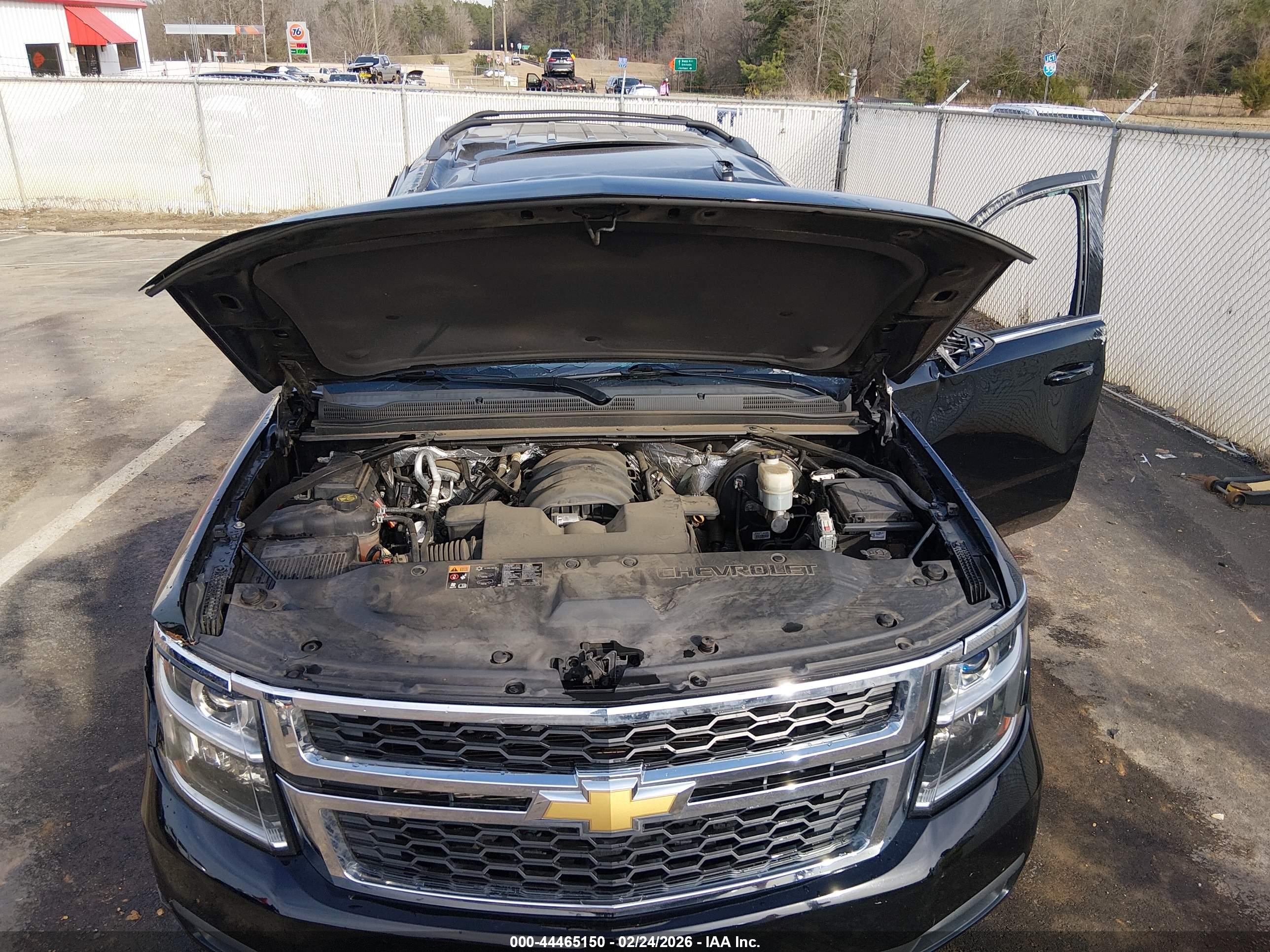 CHEVROLET TAHOE image 10