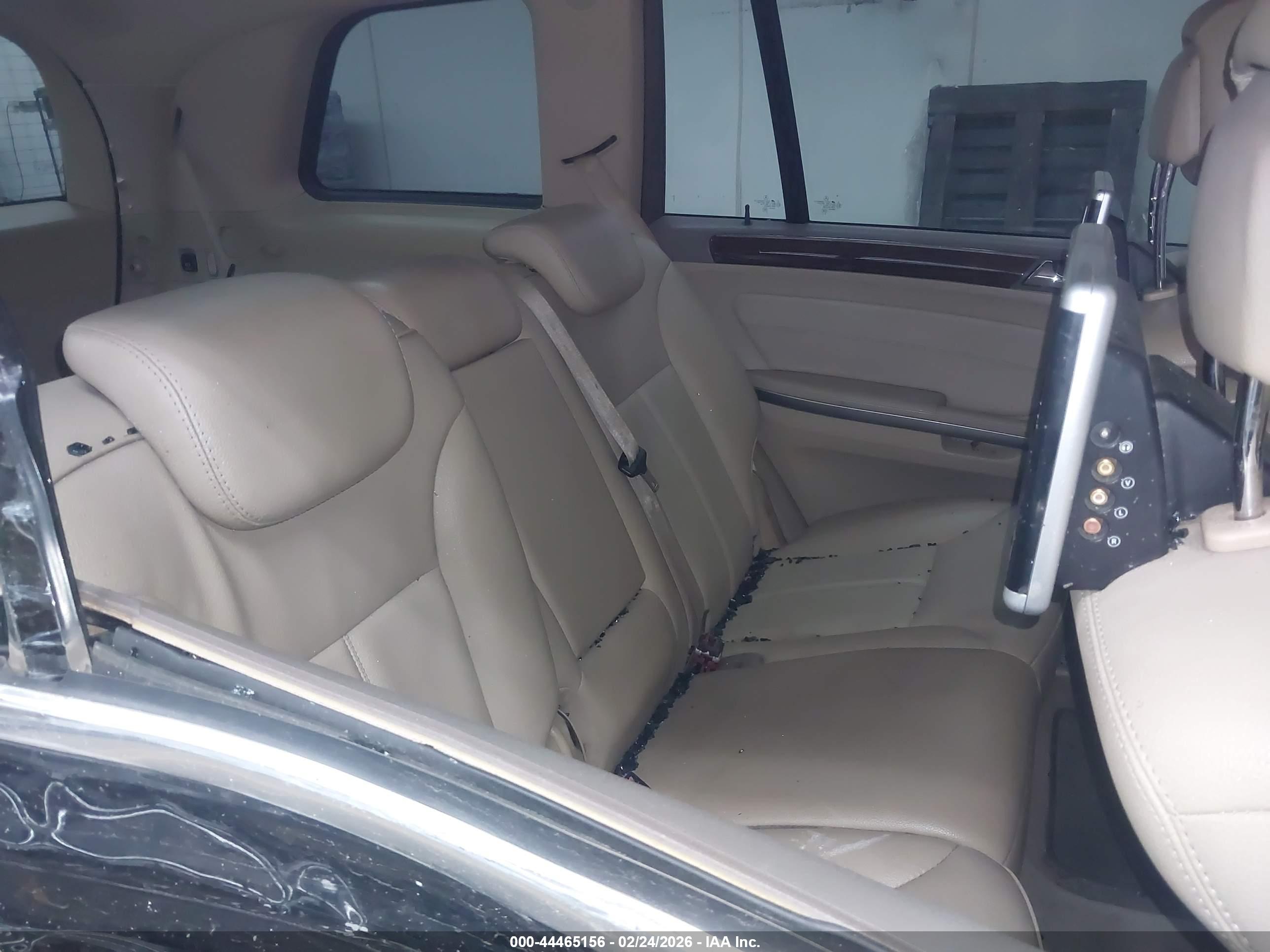 MERCEDES-BENZ GL image 8
