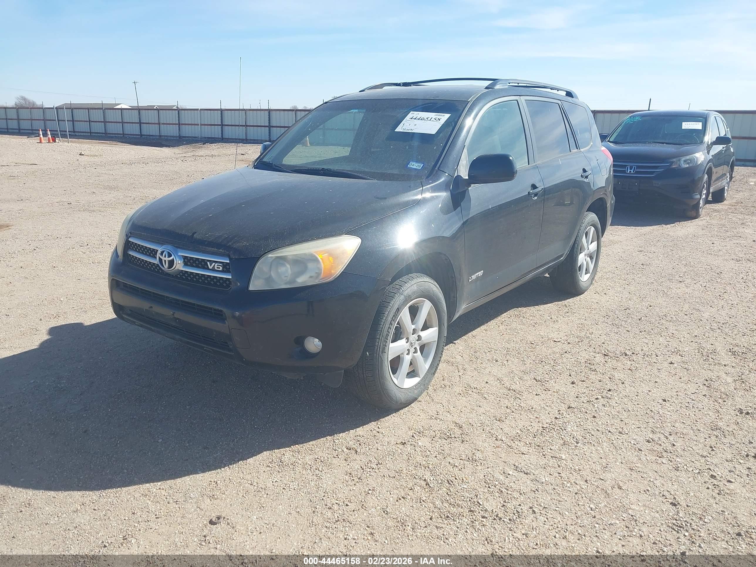 TOYOTA RAV4 image 2