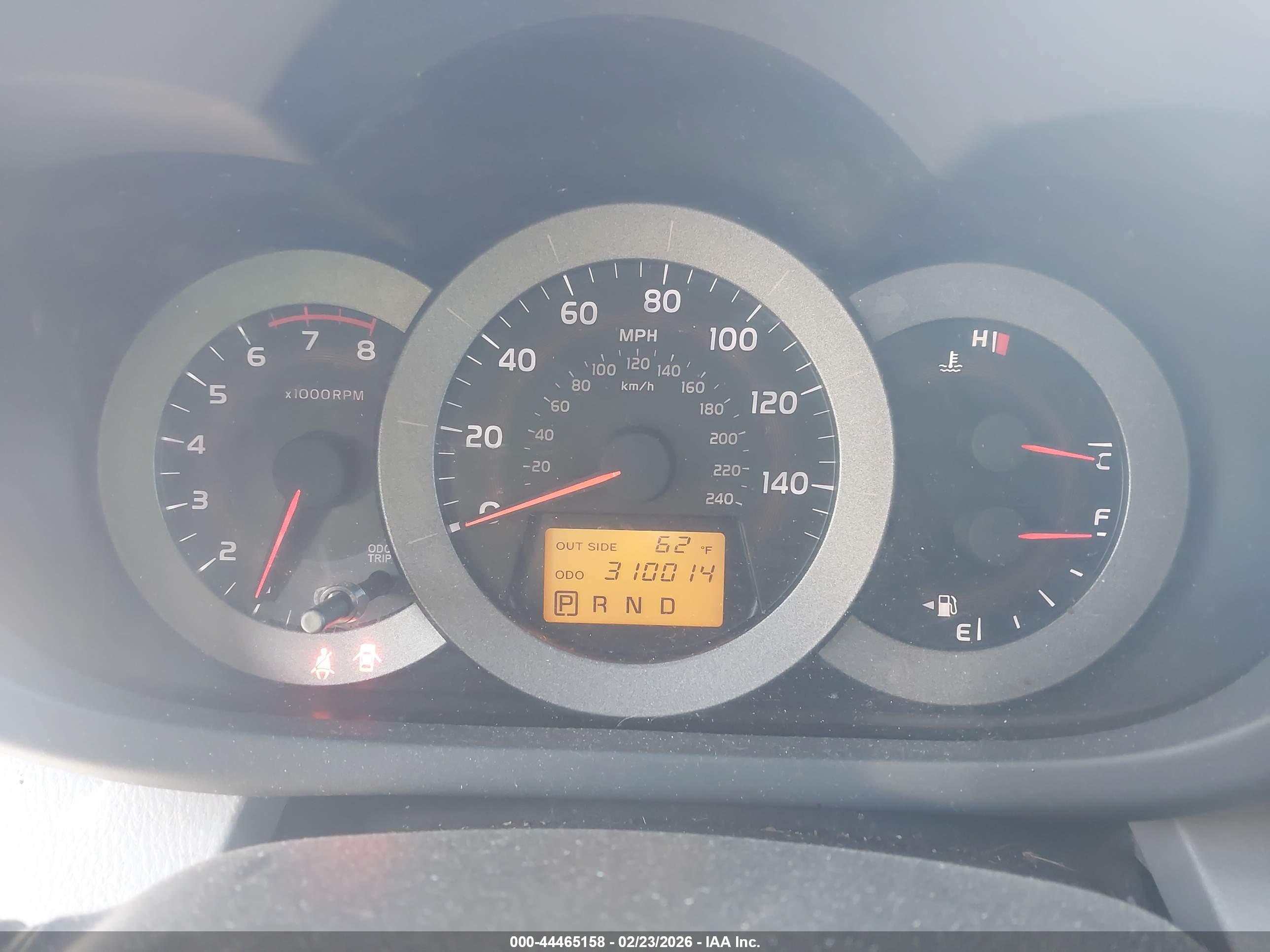 TOYOTA RAV4 image 7