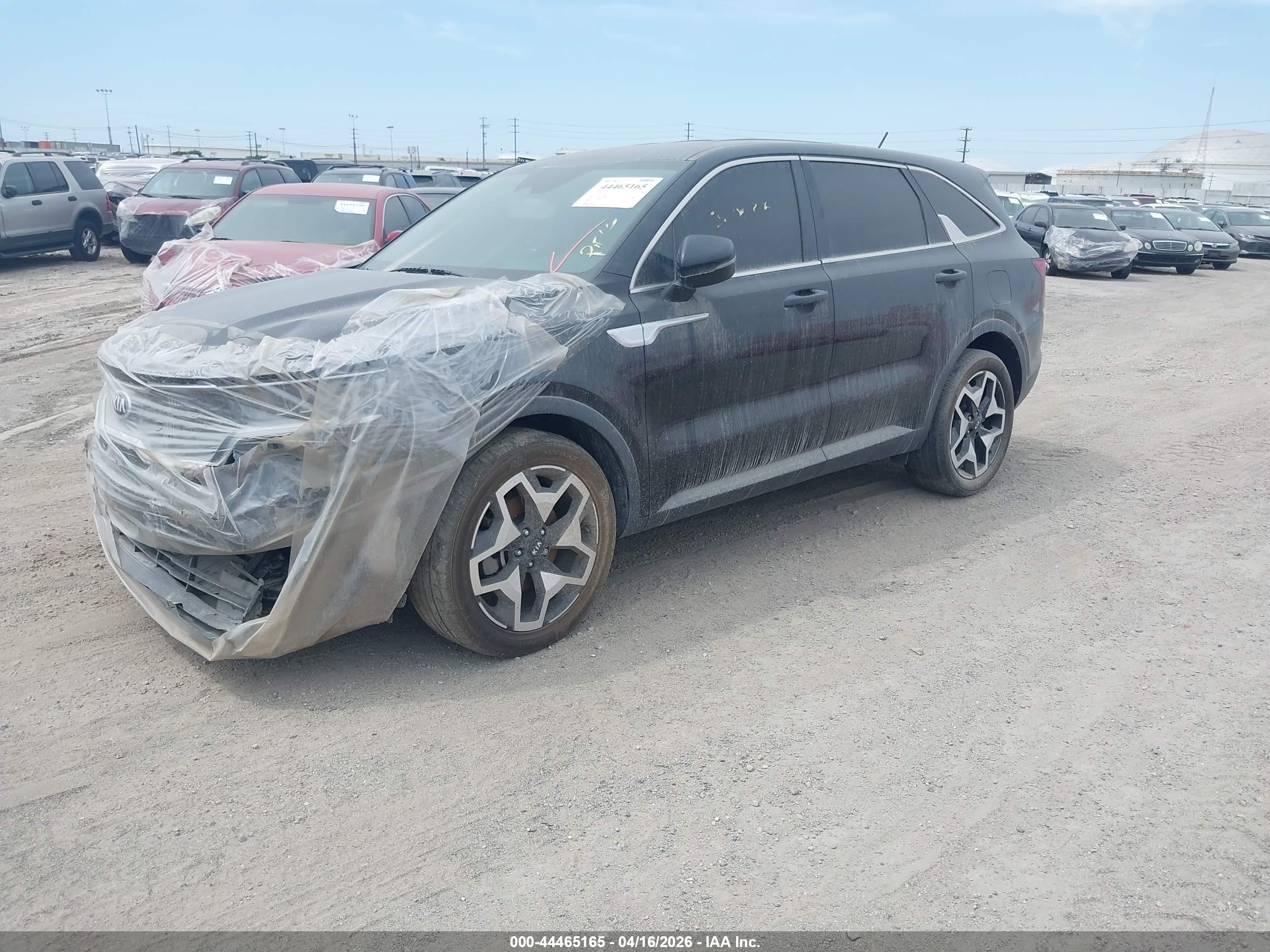 KIA SORENTO image 2